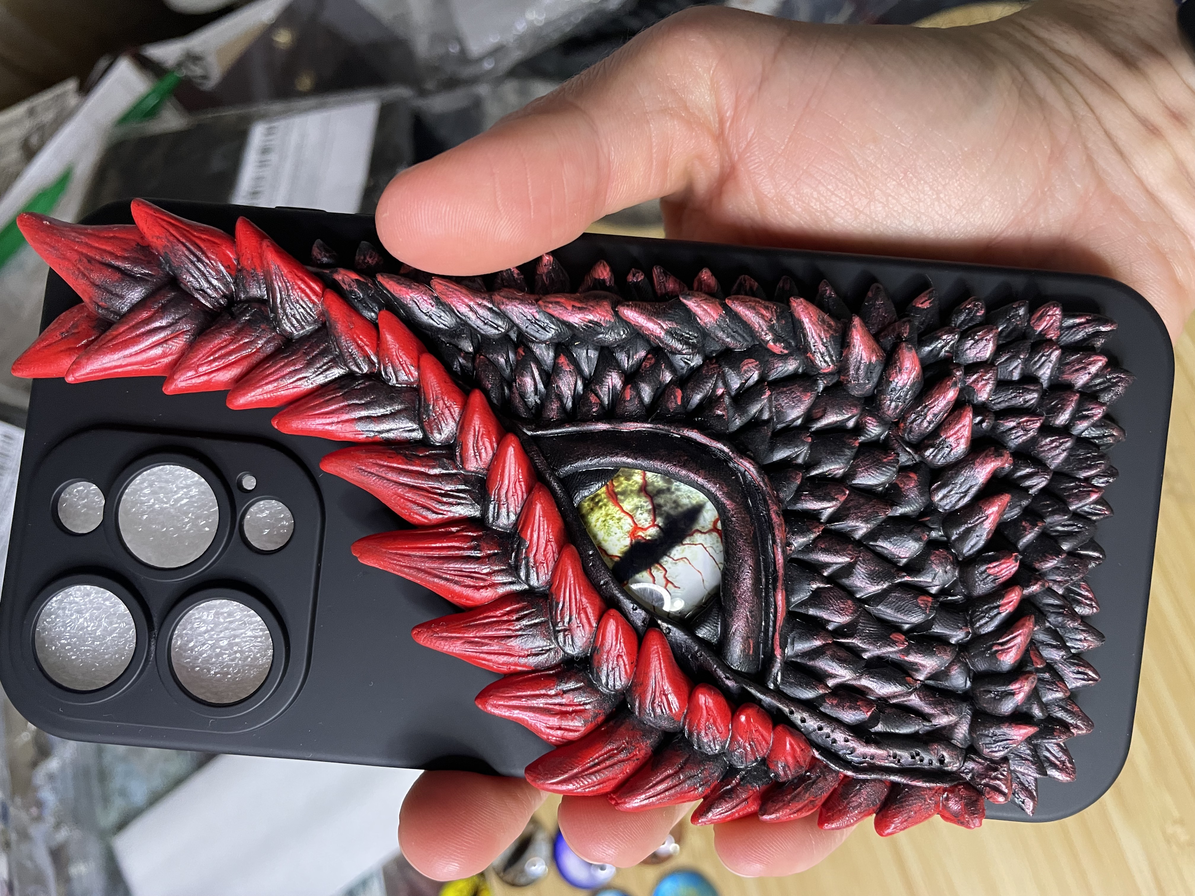 iPhone 14/15/16 ProMax Dragon eye case