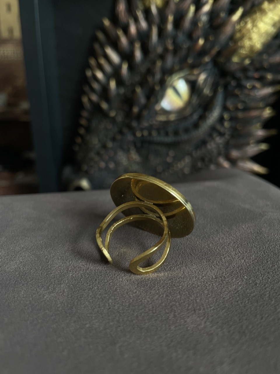 Large Dragon Eye Ring