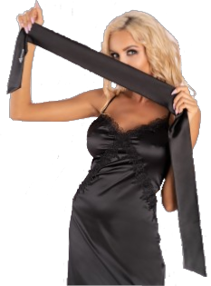 Amina blindfold black