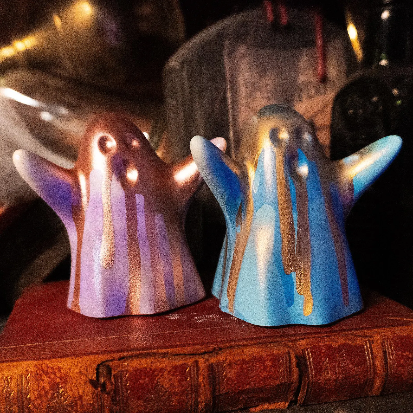 Fantômes décoratifs multicolores