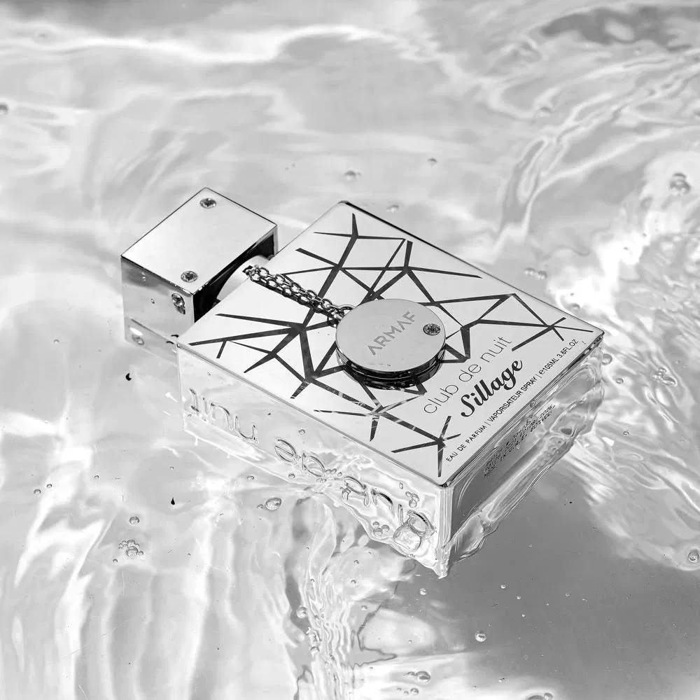 Club De Nuit Sillage