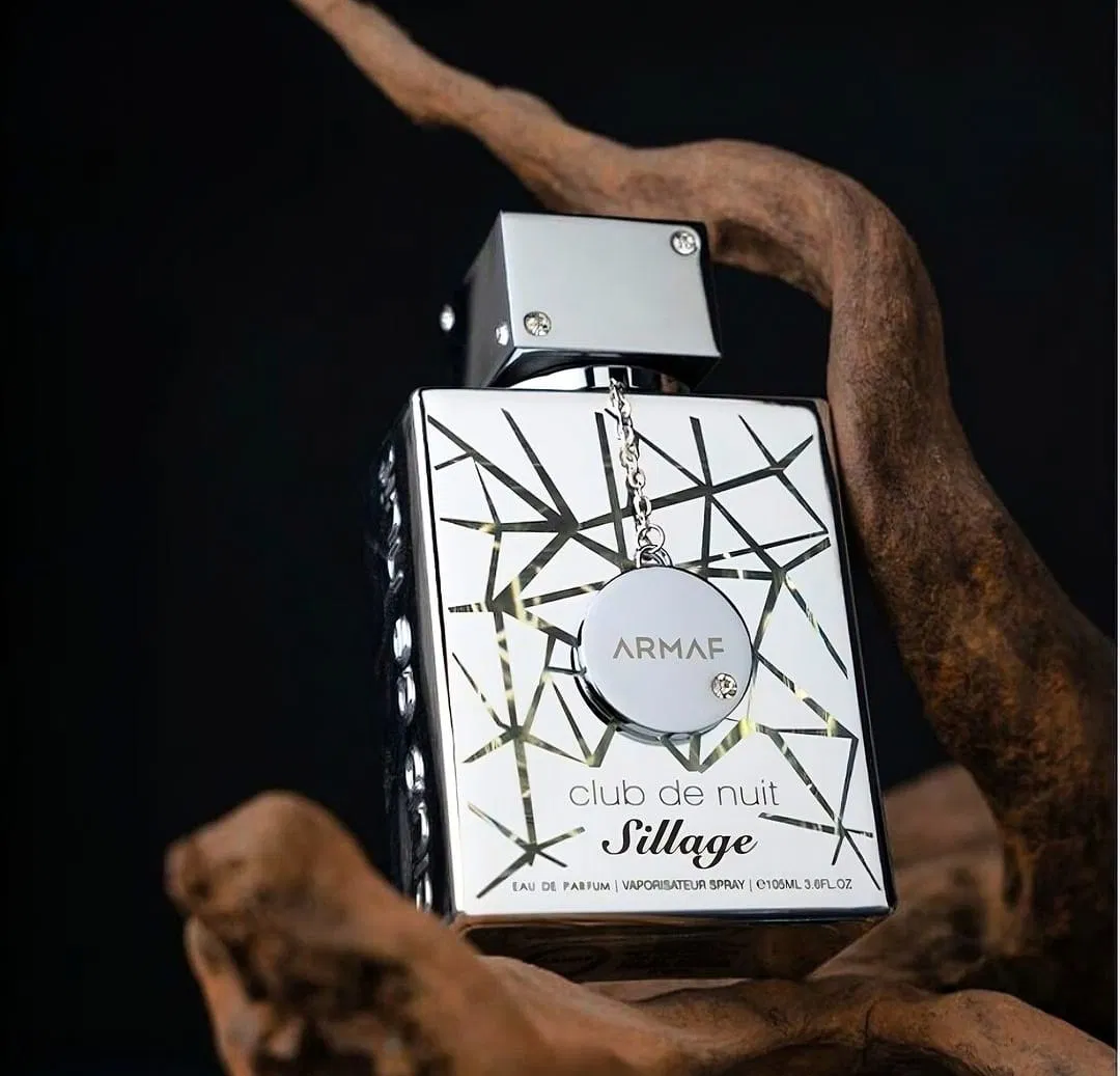 Club De Nuit Sillage