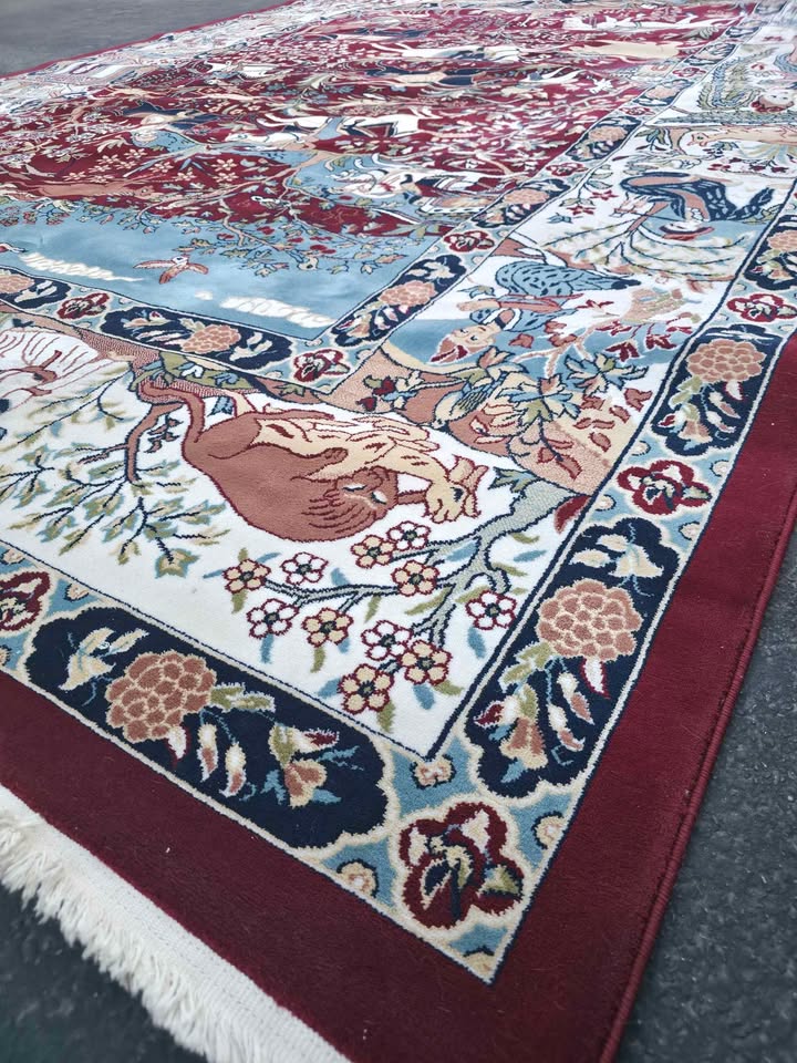 Nain Collection - Persian Style Area Rug Burgundy