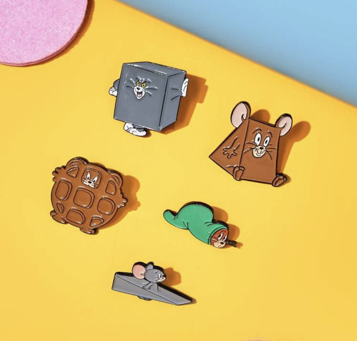 Tom and jerry pin