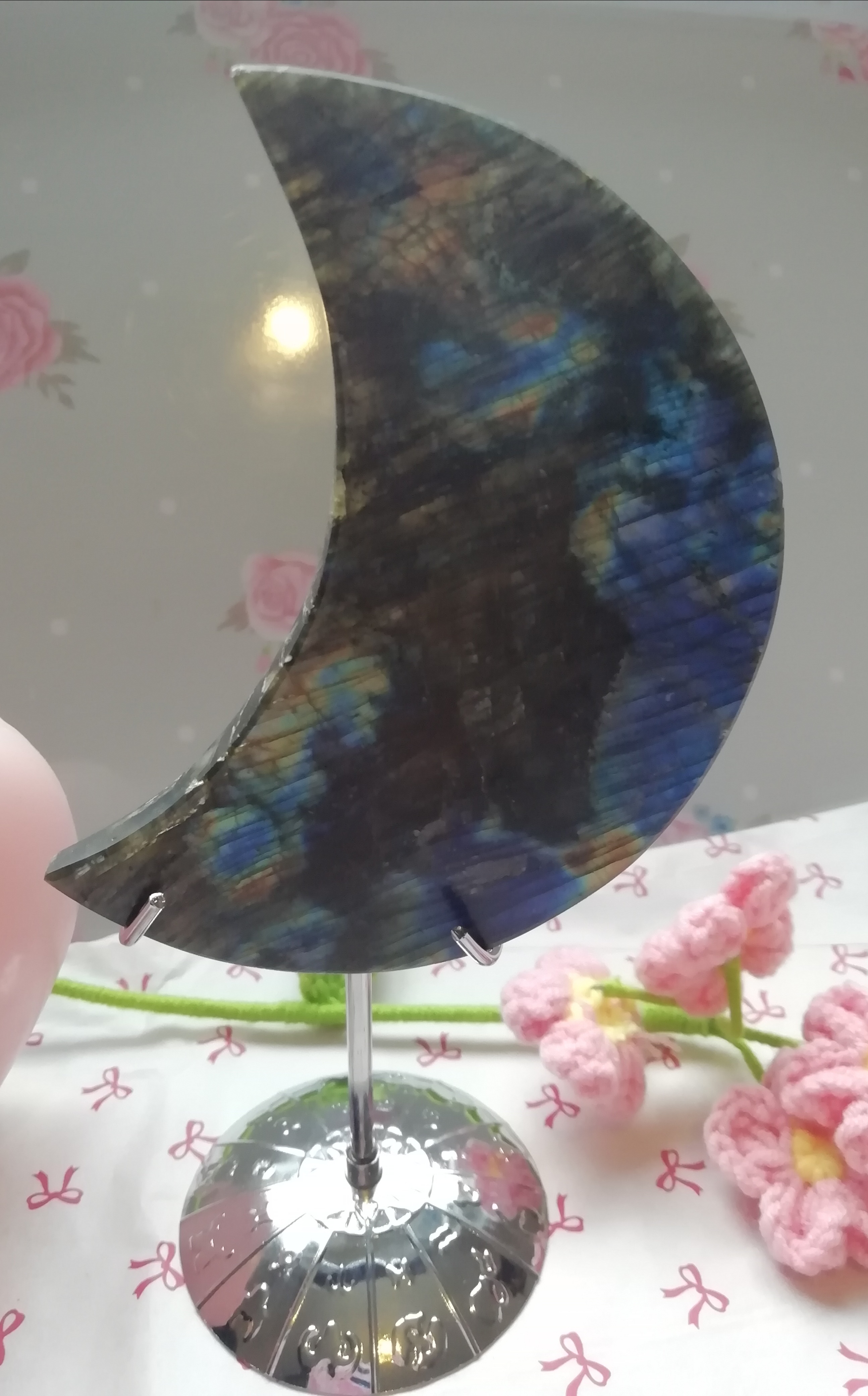 Labradorite Crescent Moon Sculpture L1