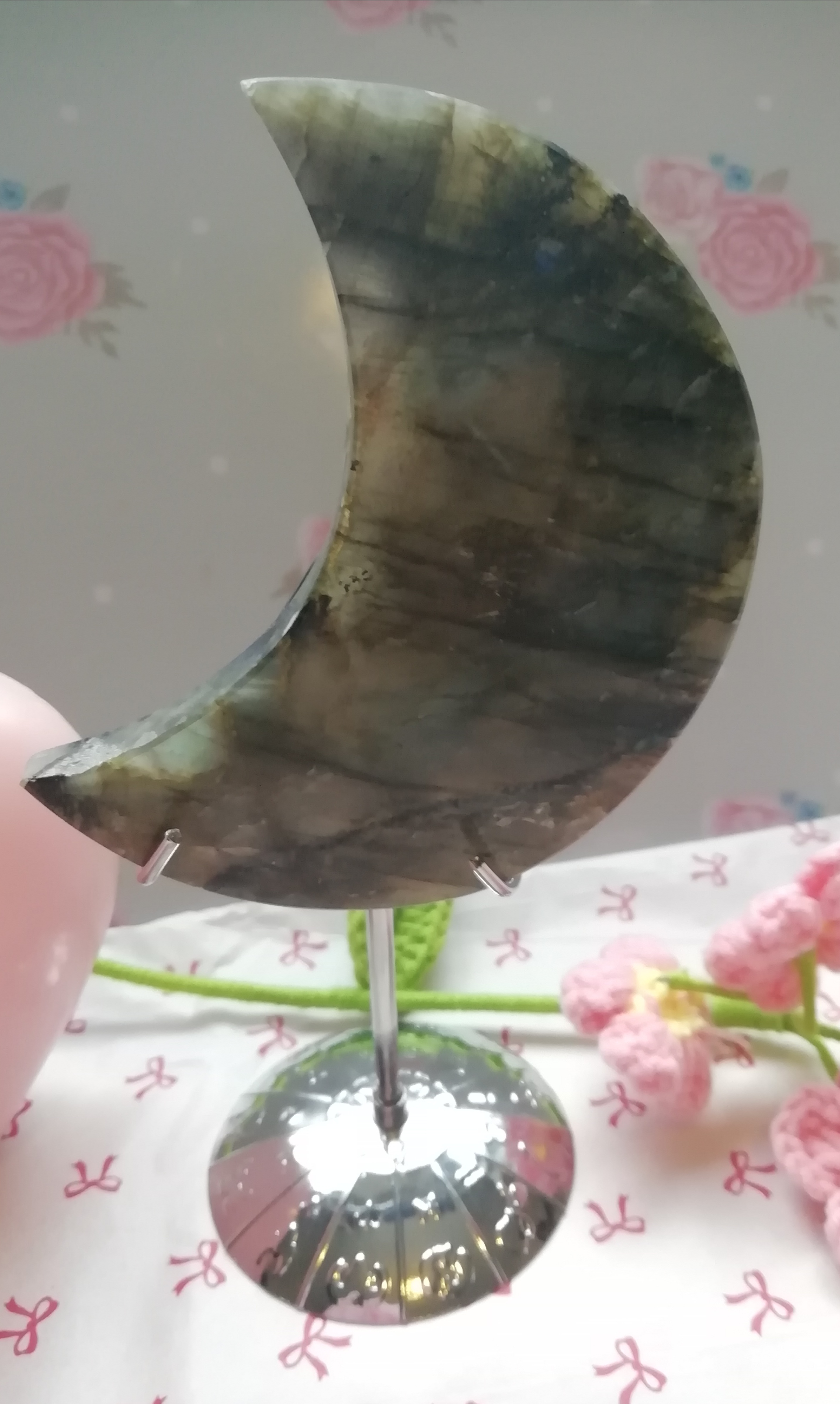 Labradorite Moon Sculpture L3
