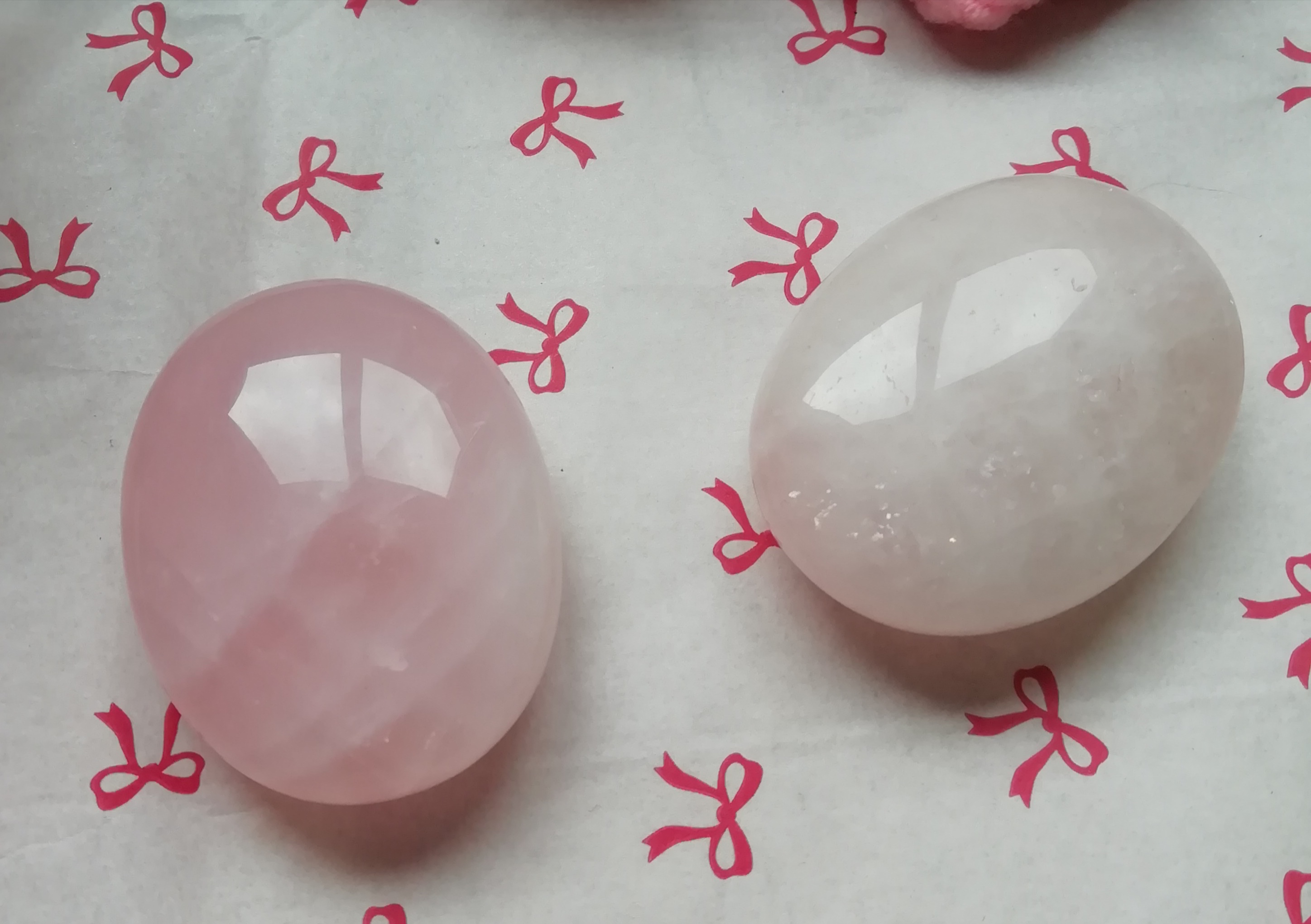 Rose Quartz Palm Stone