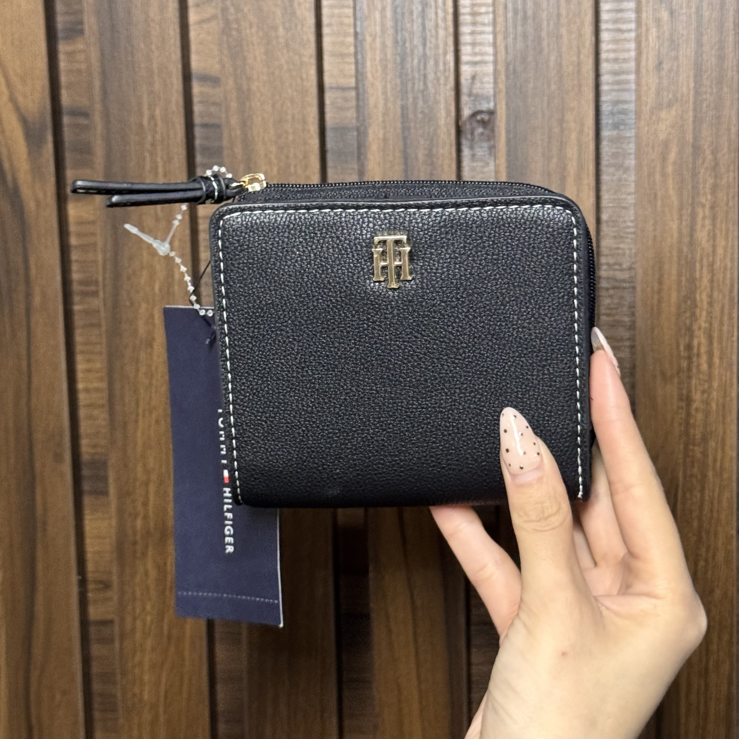 Paquete Bolsas y Carteras Tommy 