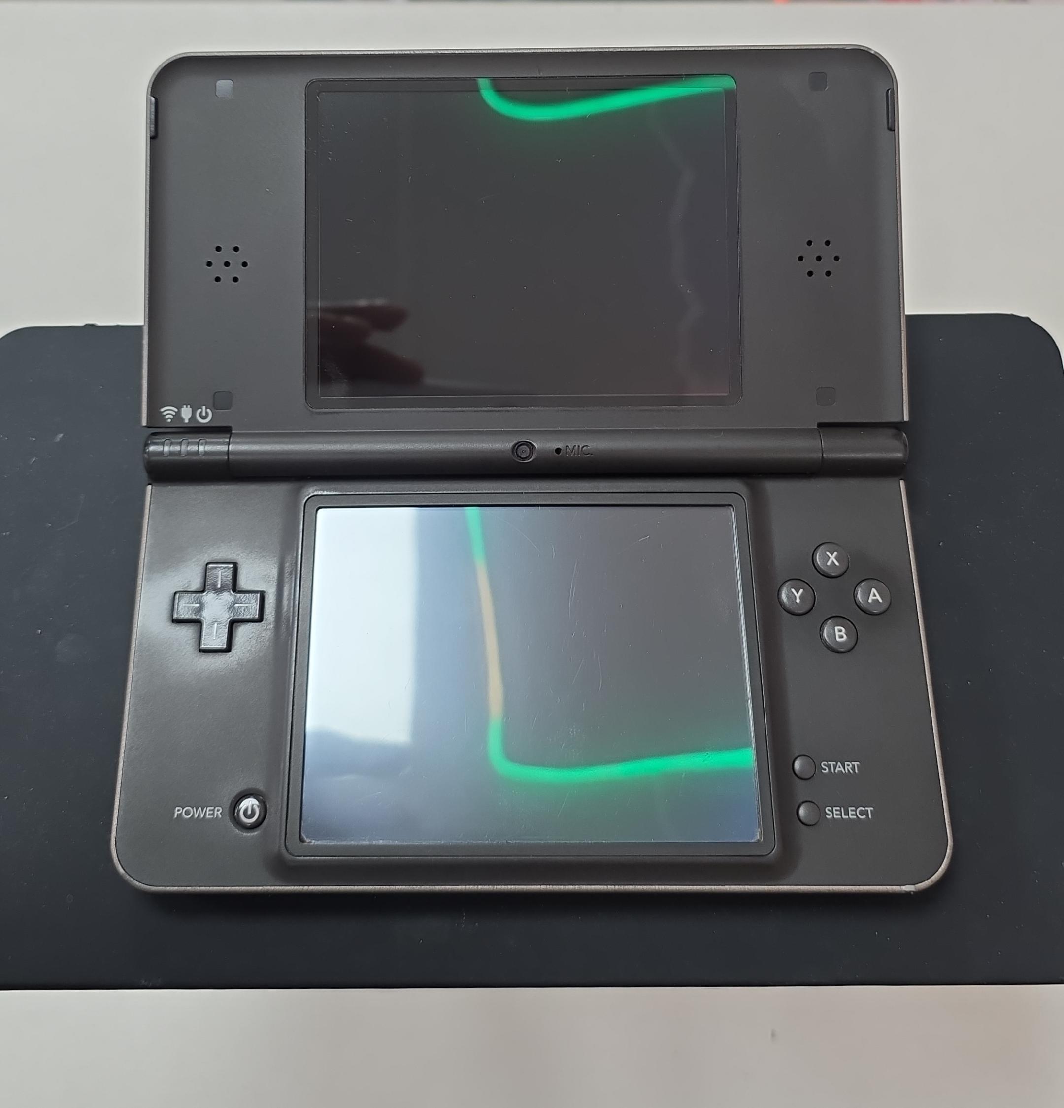 Nintendo DSi XL Console