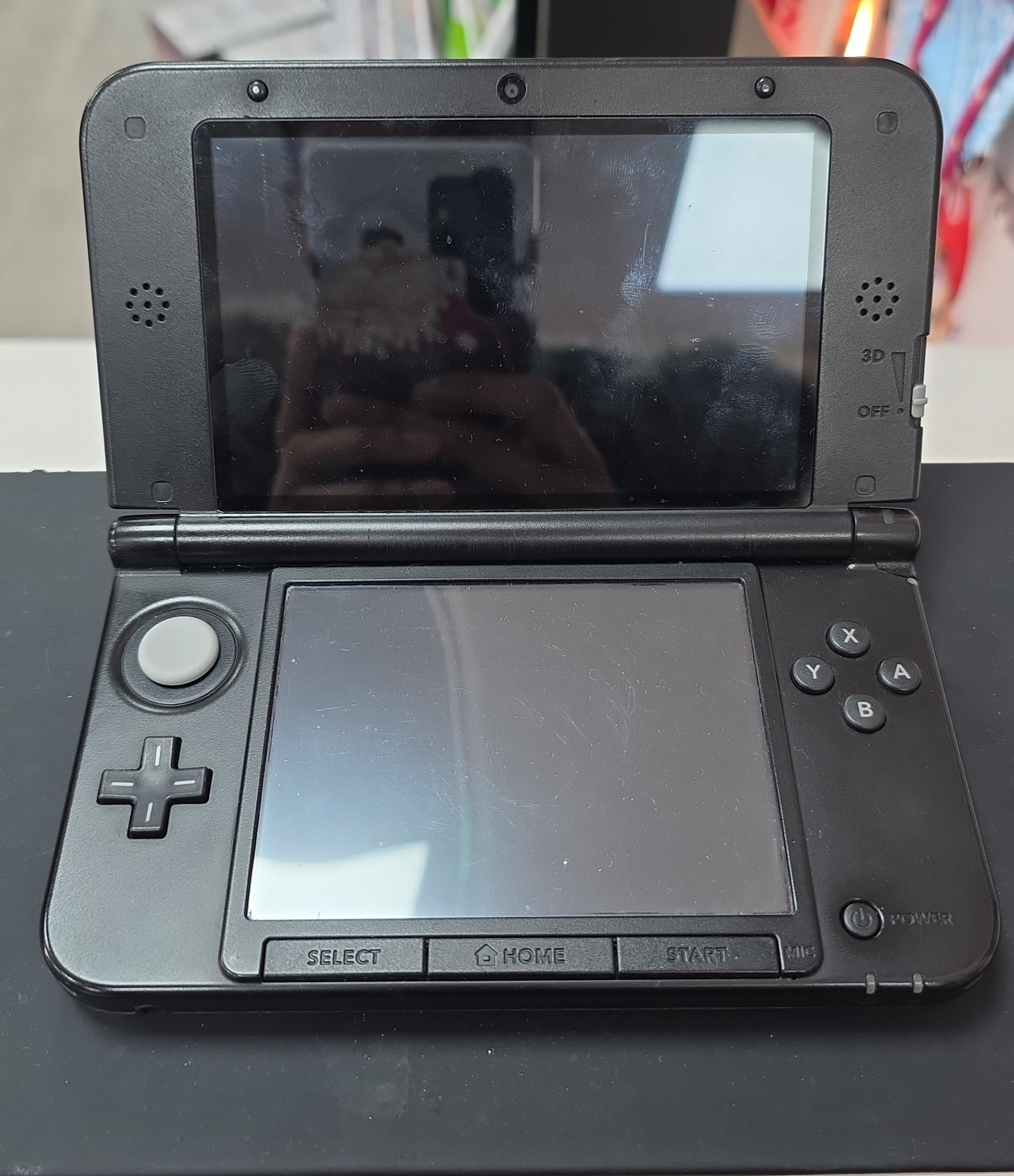 Nintendo 3DS XL Console