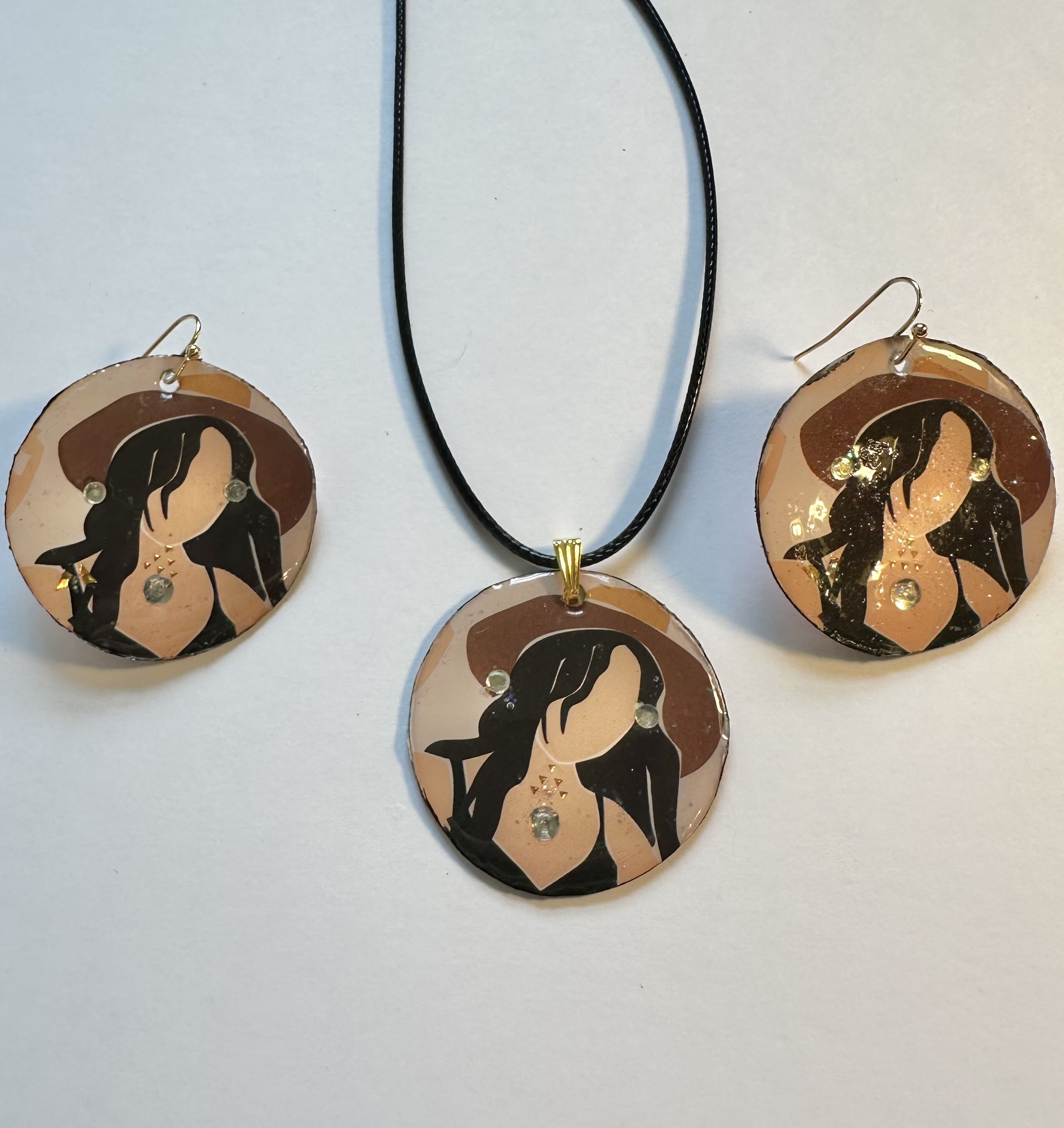 Handmade Abstract Woman Necklace and Earring Set