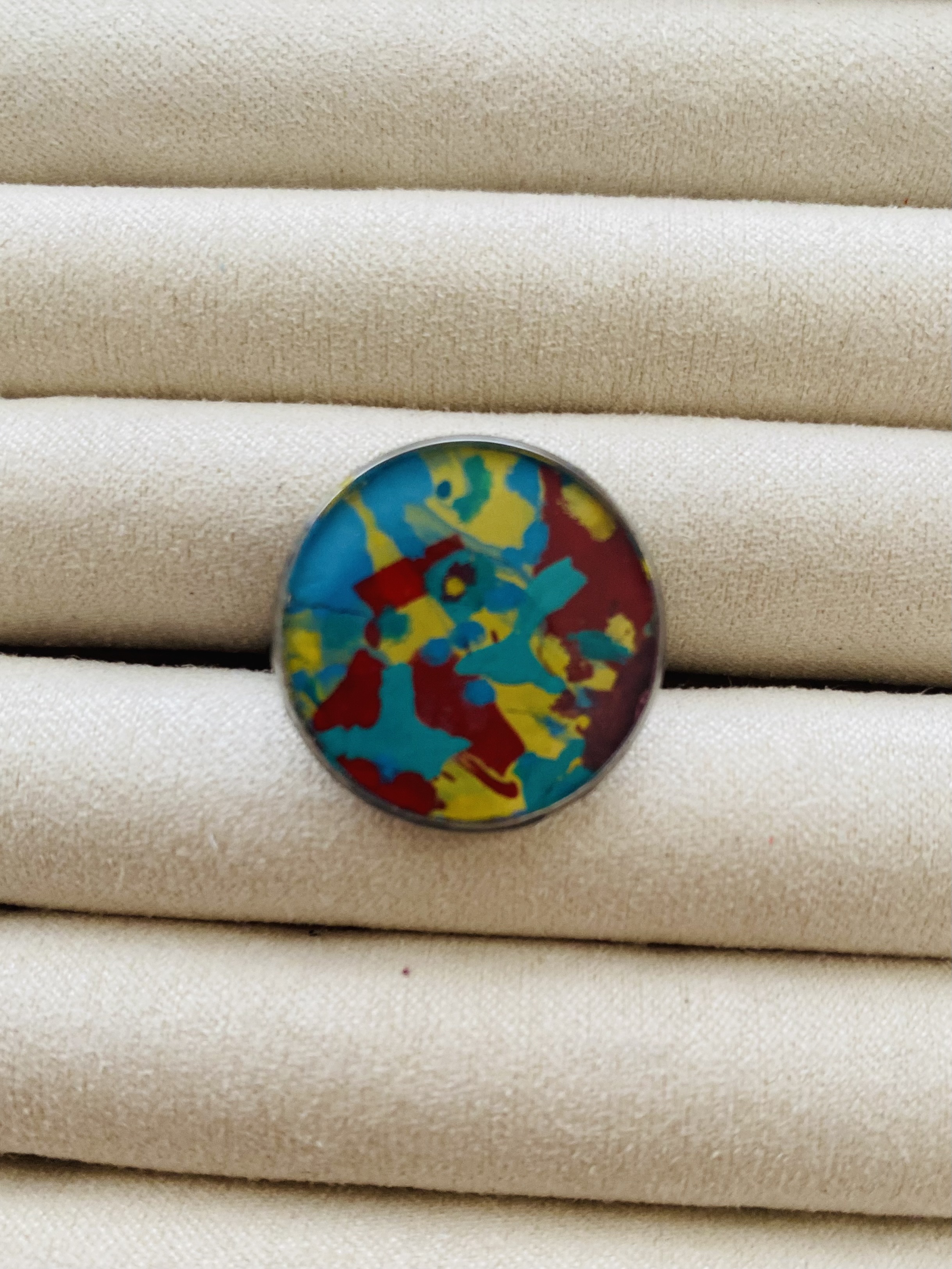 Abstract Pattern Round Brooch