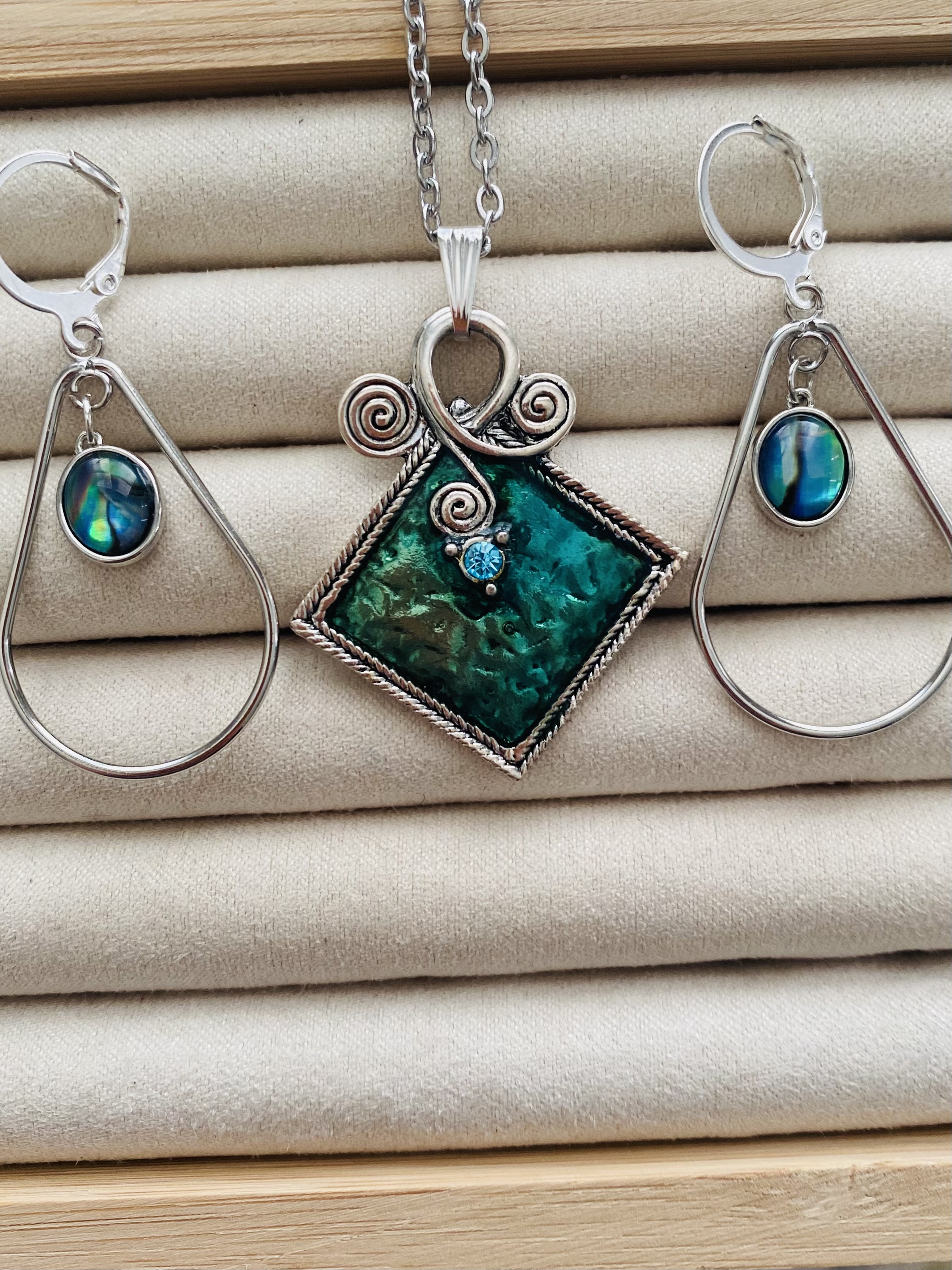 Handcrafted Abalone Jewelry Set