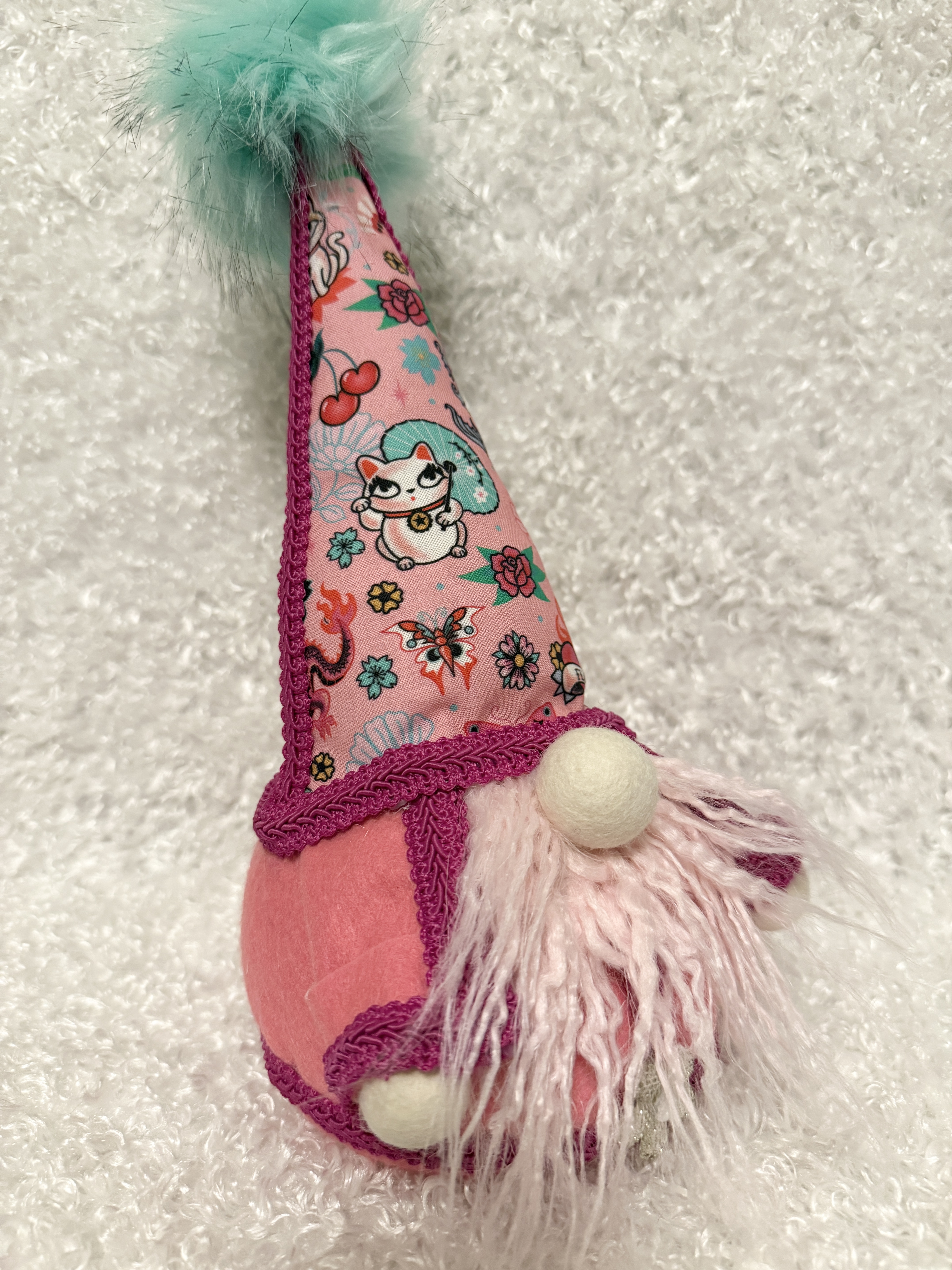 Maneki-Neko Gnome with Pink Fluffy Beard, Lucky Cat Gnome Decor, Good Fortune Figurine, Japanese Lucky Cat Gift