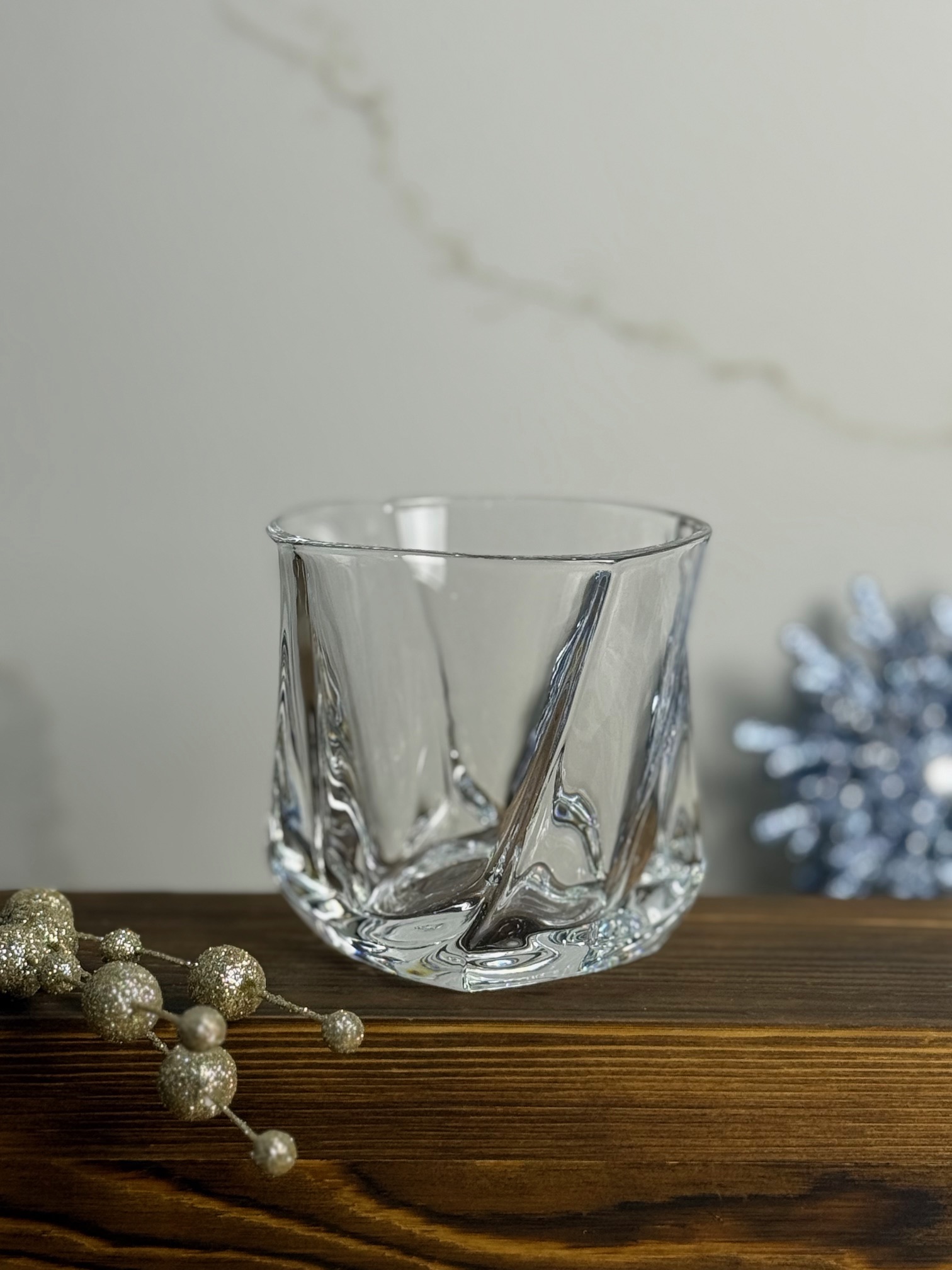 Elegant Twisted Whiskey Glass