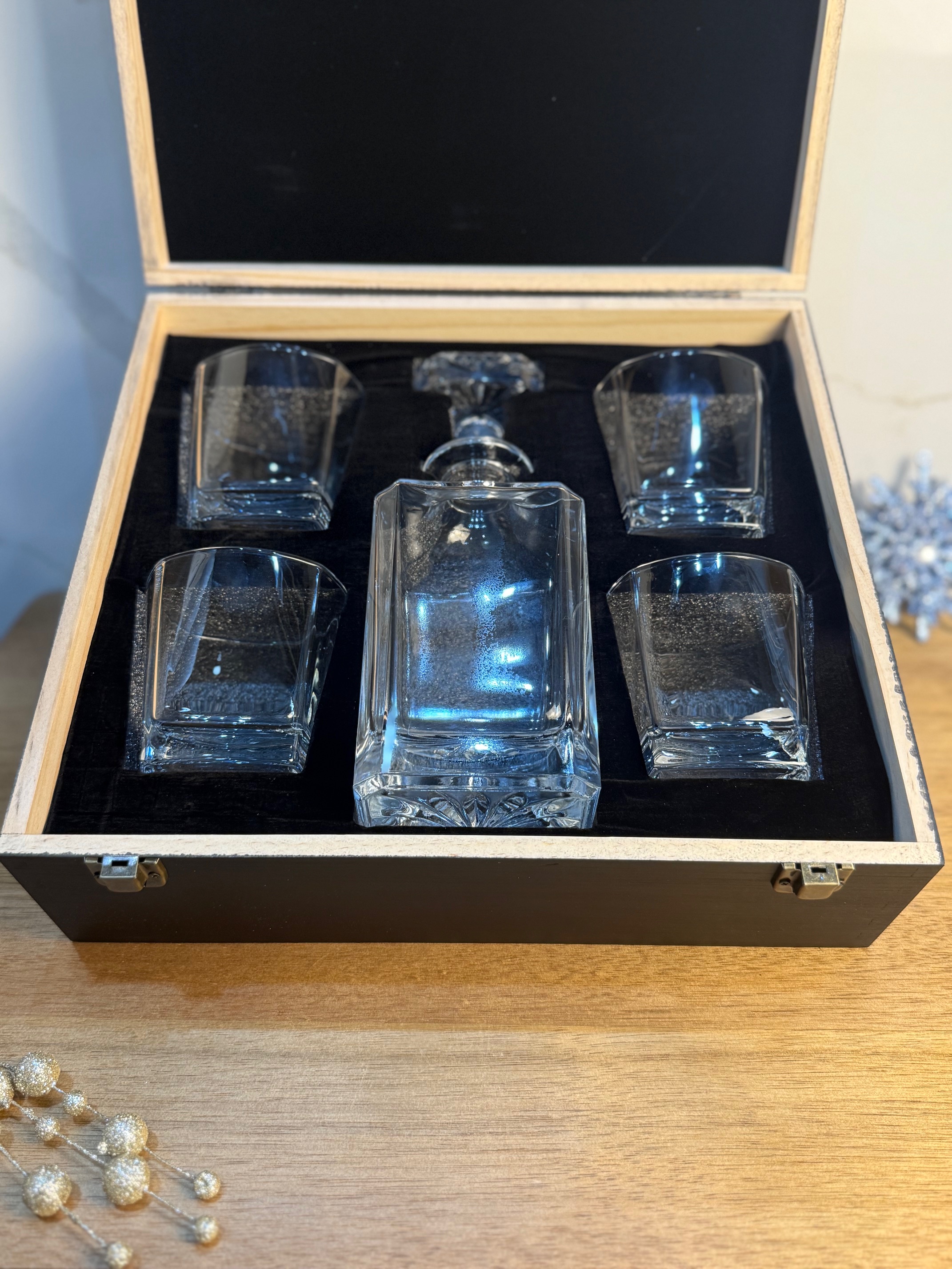 Classic Glass Whiskey Decanter Set (4)