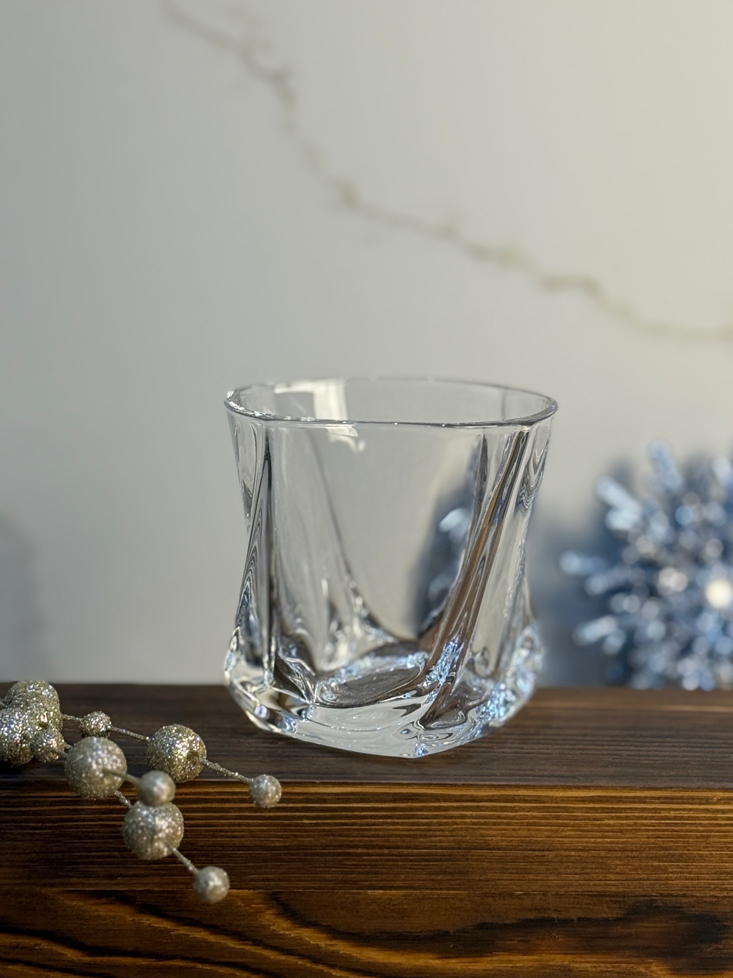 Elegant Twisted Whiskey Glass