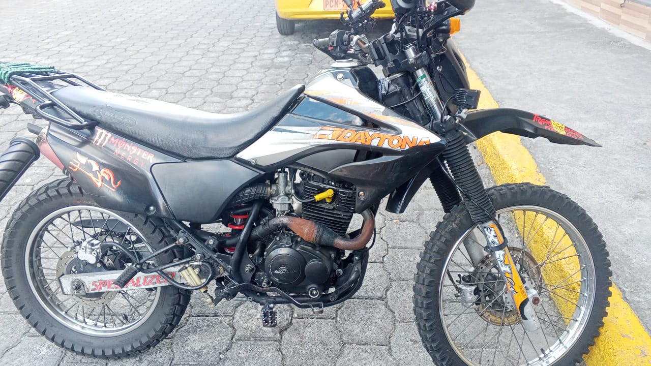 Motocicleta Daytona