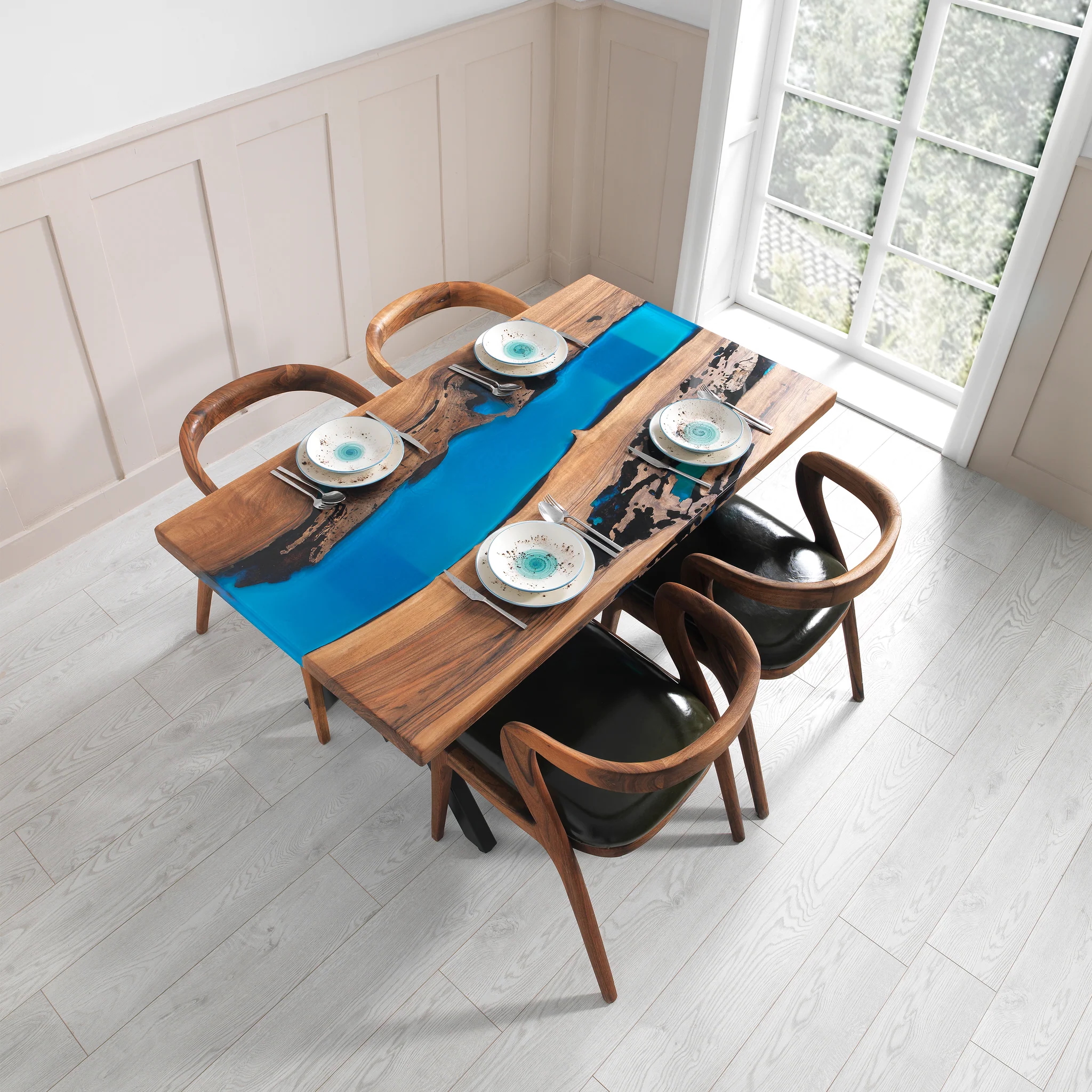Mesa de comedor de resina y madera