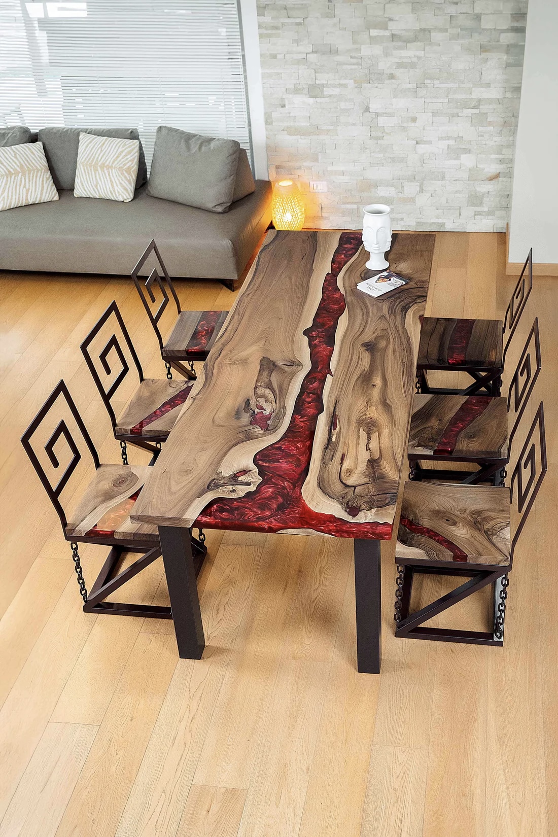 Mesa de comedor con resina