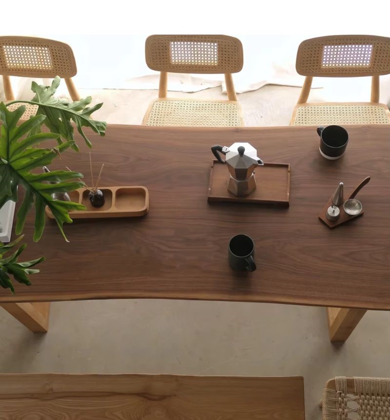 Mesa de madera rectangular