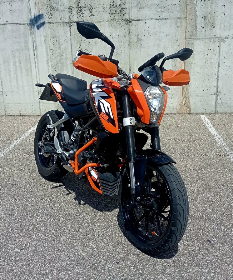 KTM Duke 125