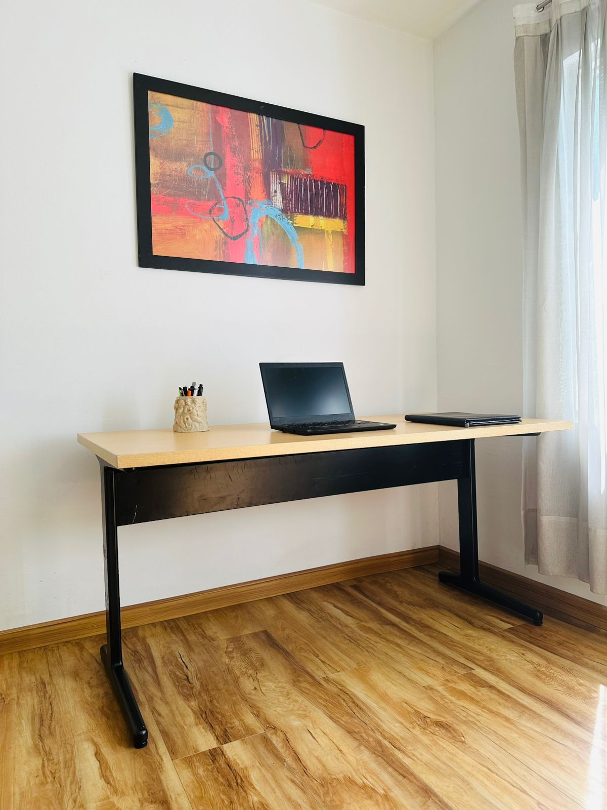 Escritorio diseñado por GEORGE NELSON para Herman Miller 