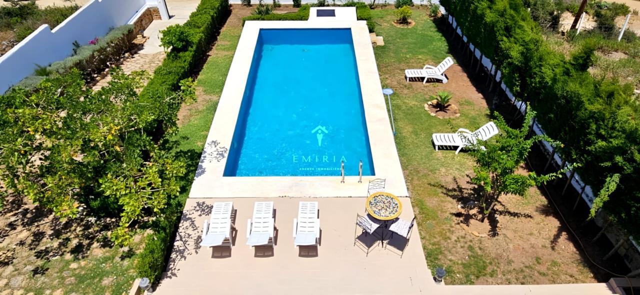 Villa avec piscine vue mer  à Nouinouich