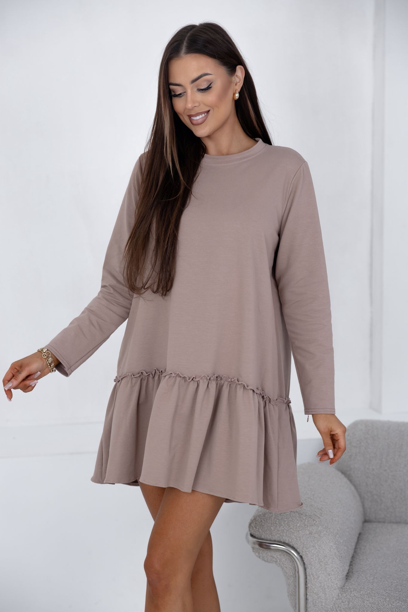 Sukienka beżowa bawełniana z falbaną