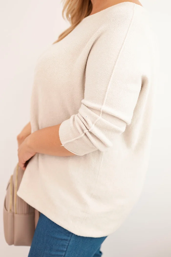 Beżowy sweter damski 