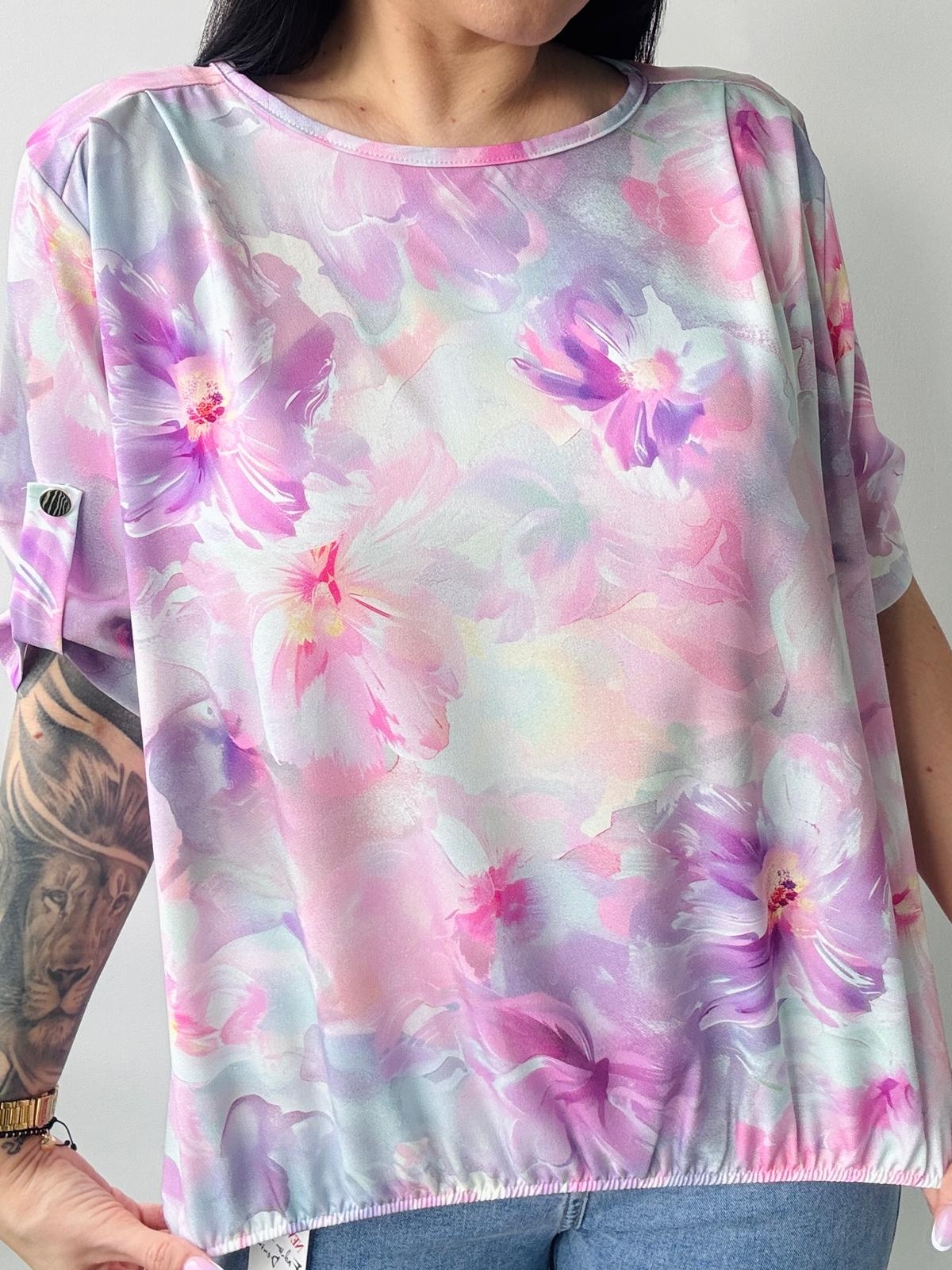 Pastelowa bluzka w kwiaty XXL