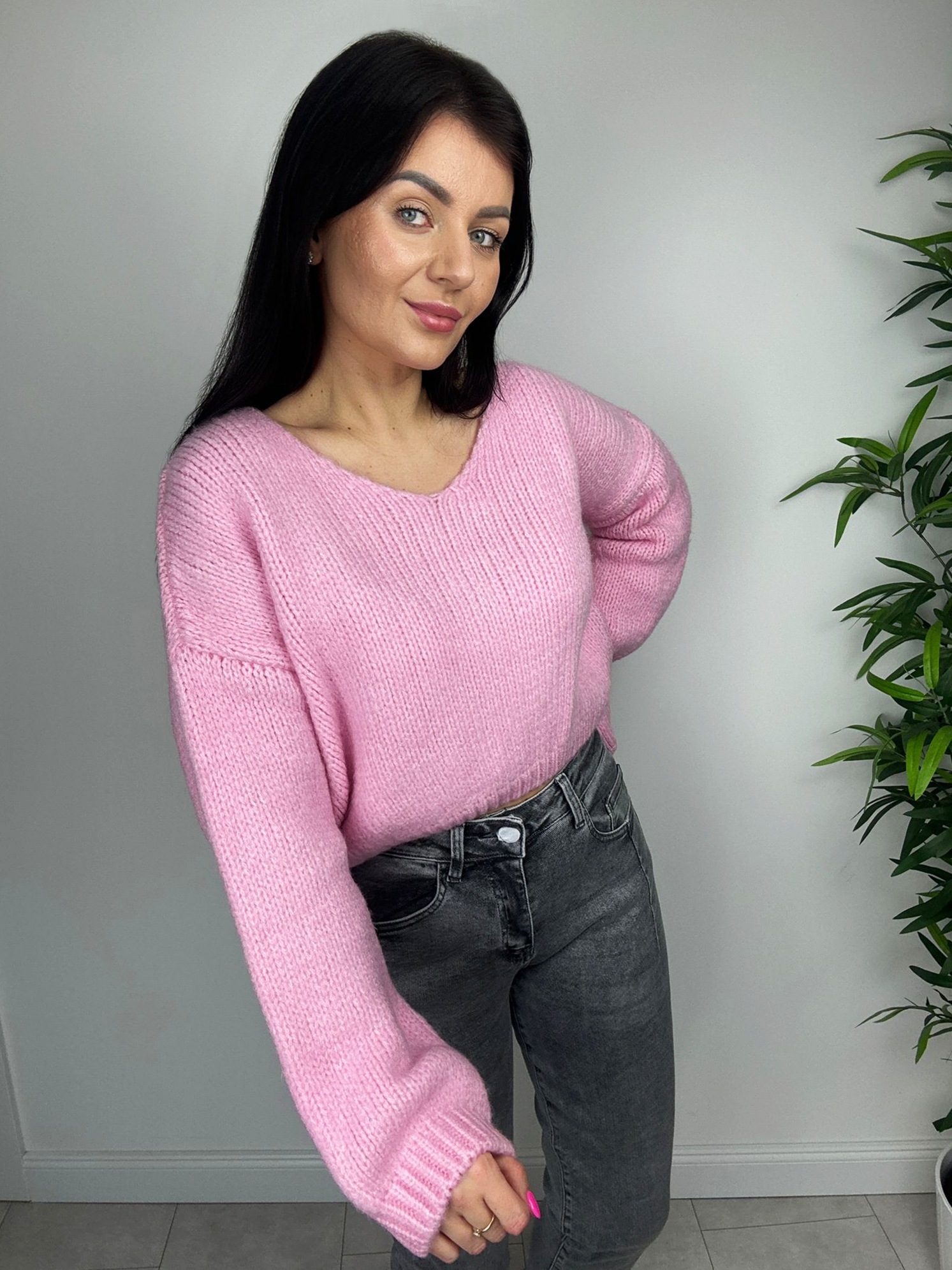 Różowy sweter damski EMI