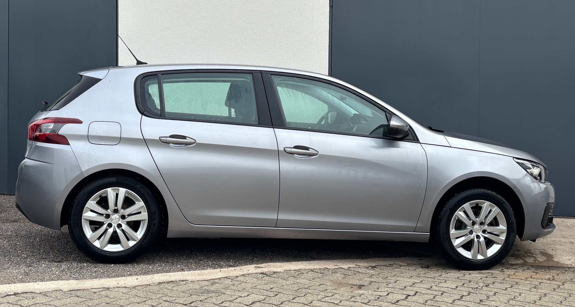 Peugeot 308 1.5 BlueHdi 130Ch