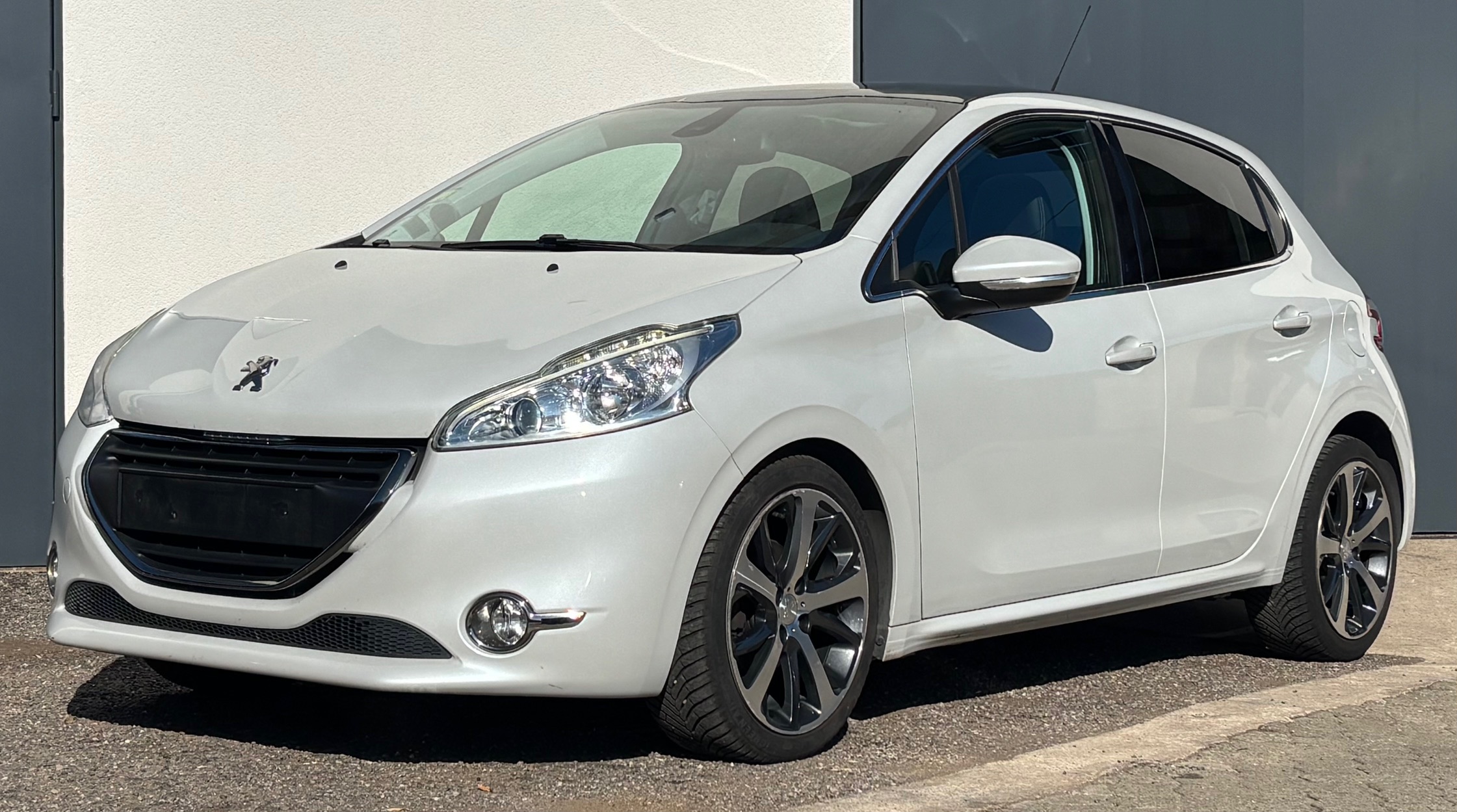 Peugeot 208 1.6 BlueHdi 92Ch 