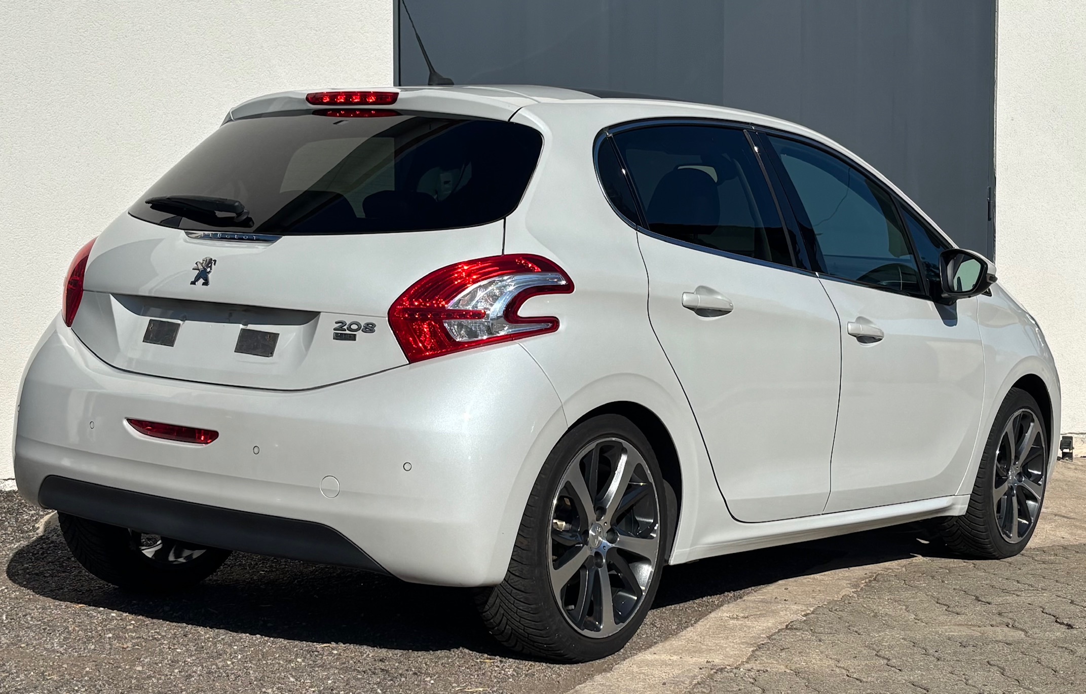 Peugeot 208 1.6 BlueHdi 92Ch 