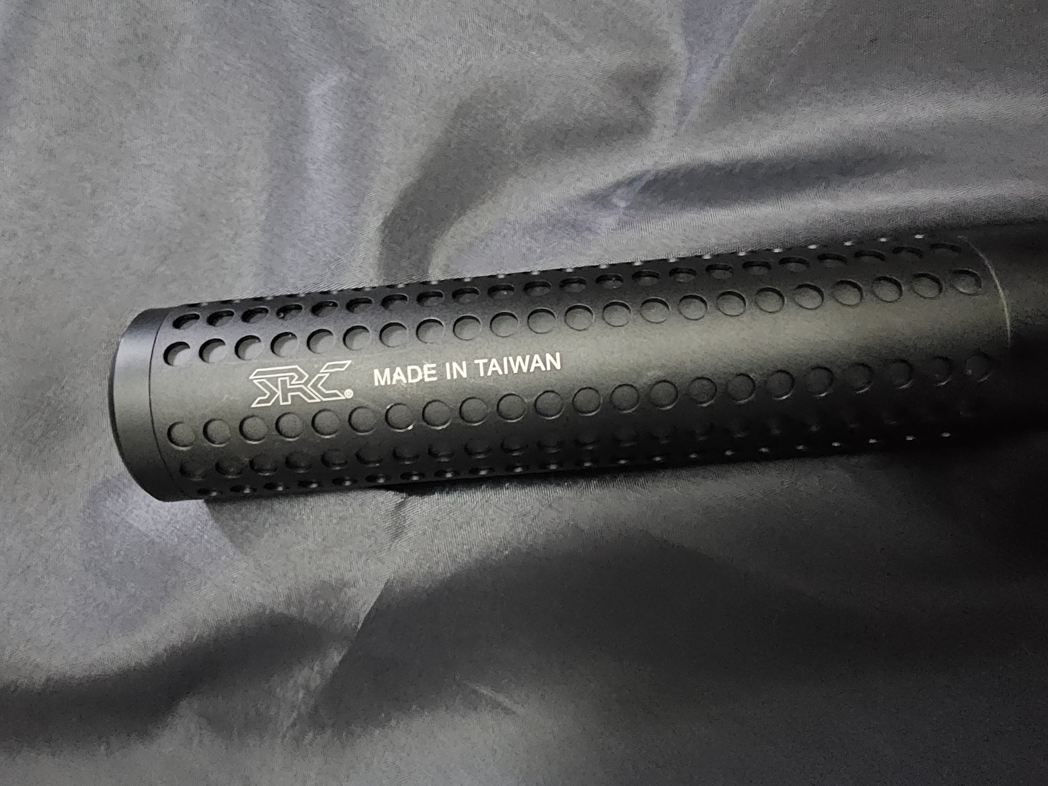 Airsoft suppressor 14mm CCW 15.9cm