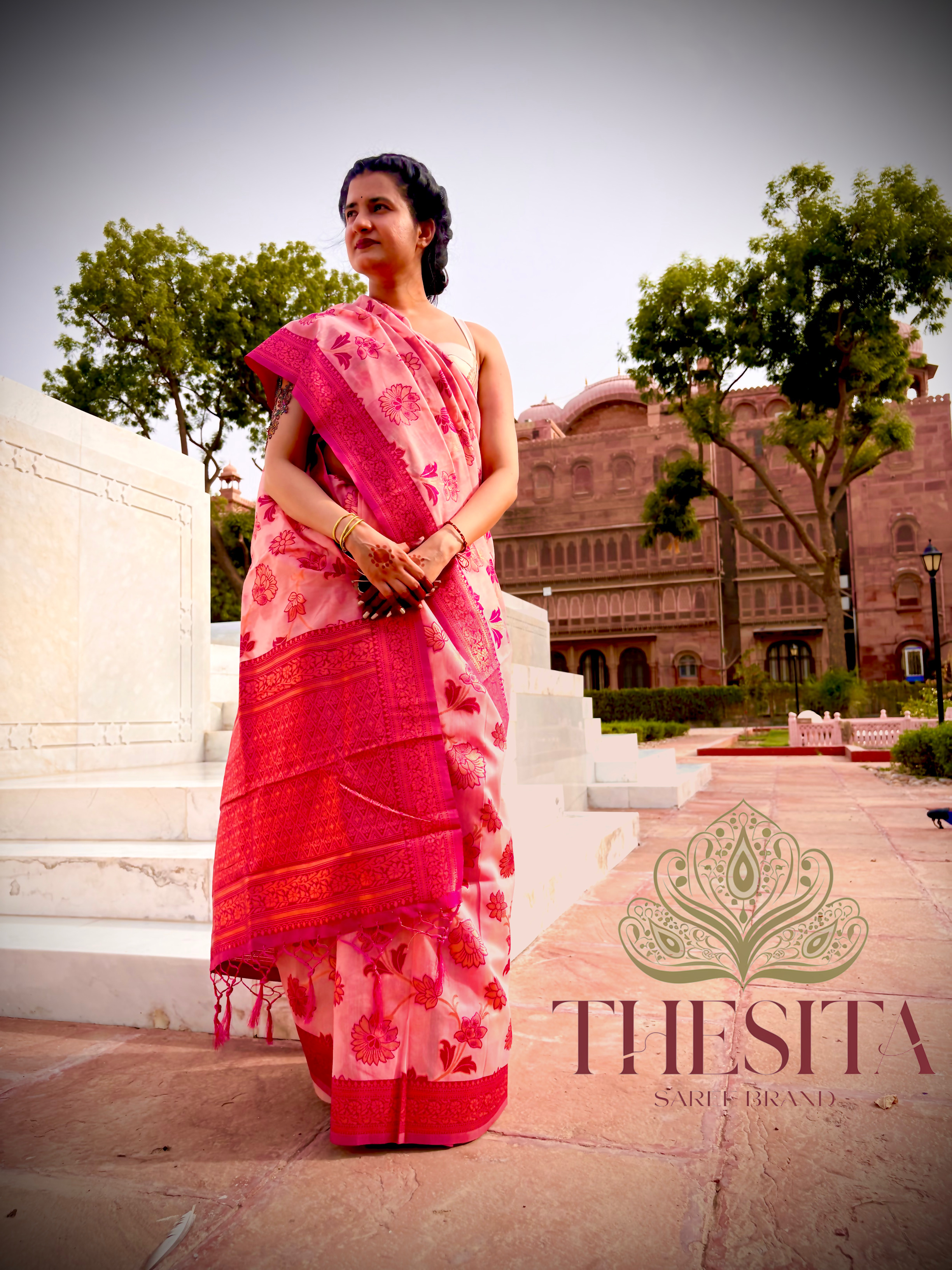 Kadvika Silk Himmer Organza Copper Zari Weaving Saree - Elegant Pink Floral Saree