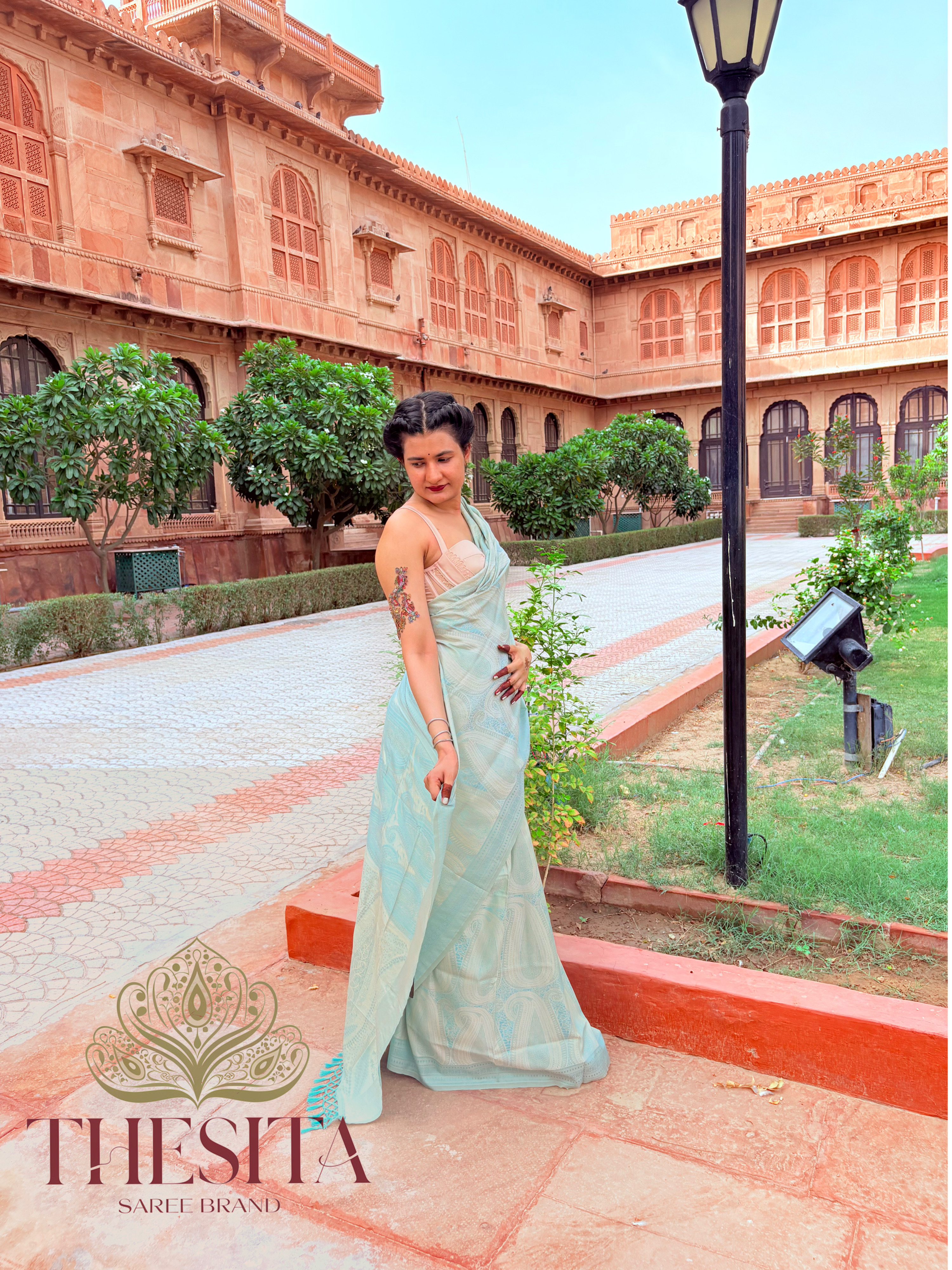 Banarasi Satin Handloom Weaving Silk Saree - Elegant Pastel Green Saree