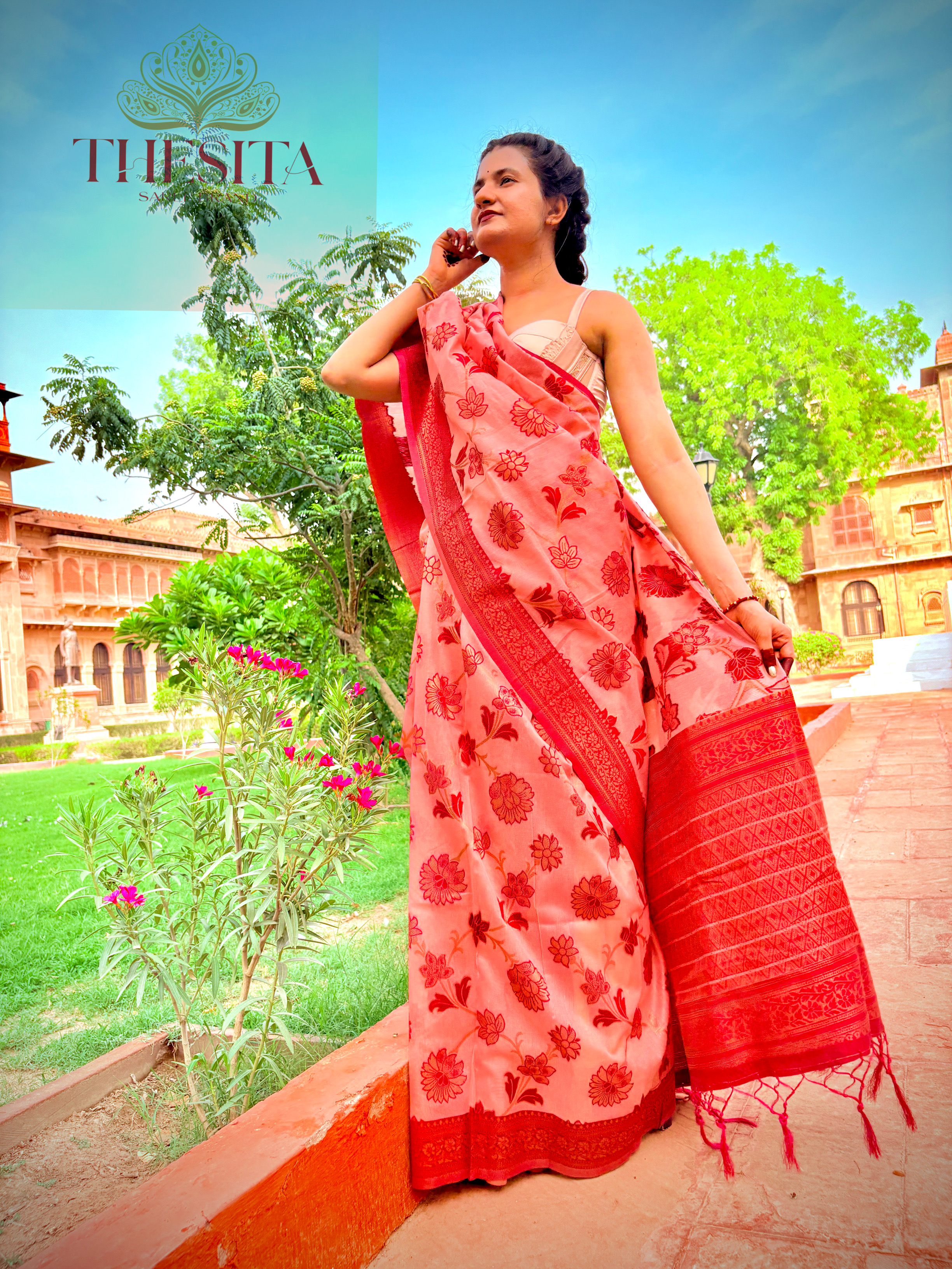 Kadvika Silk Himmer Organza Copper Zari Weaving Saree - Elegant Pink Floral Saree