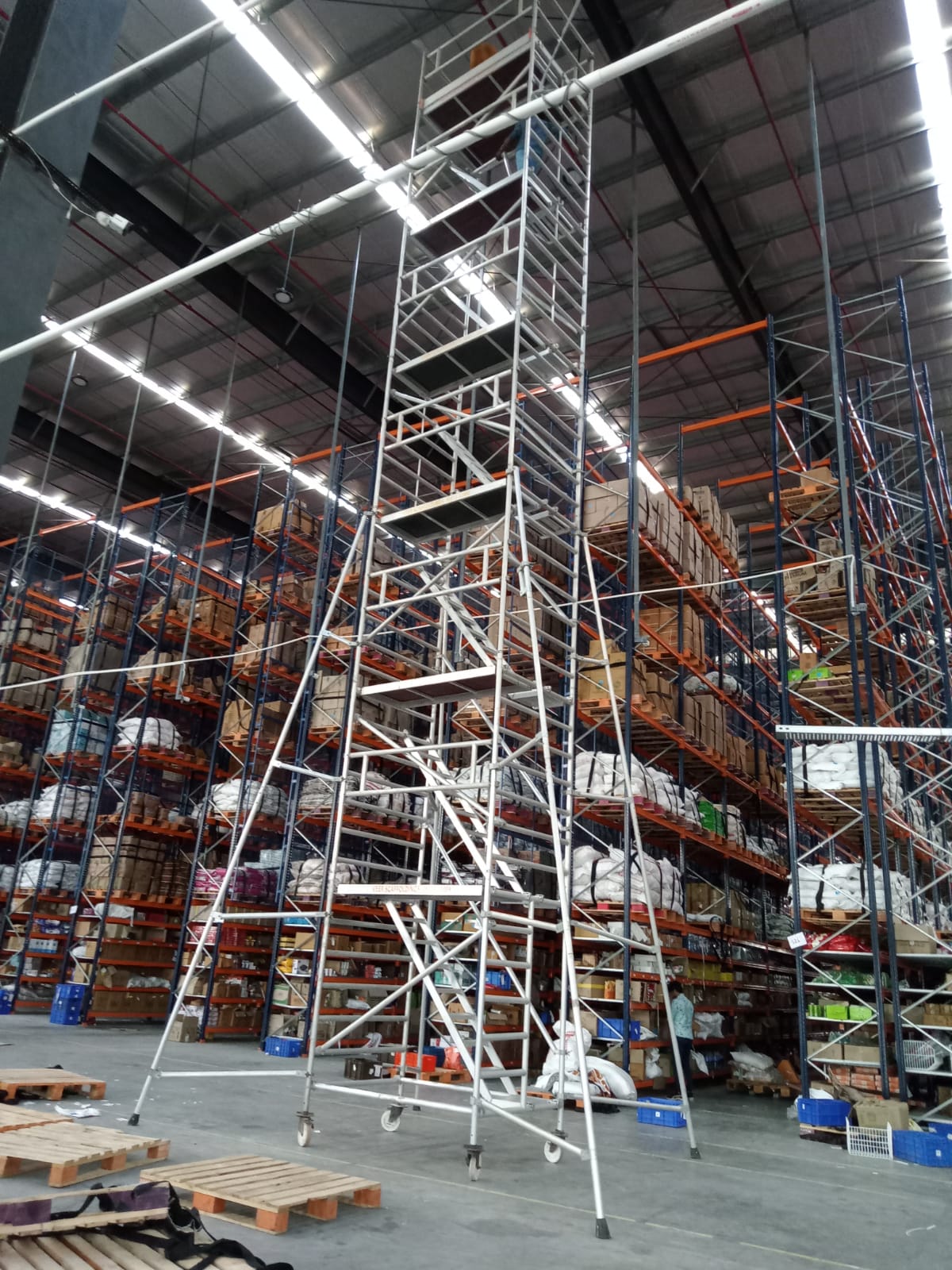 Aluminum scaffoldings on rent in panipat