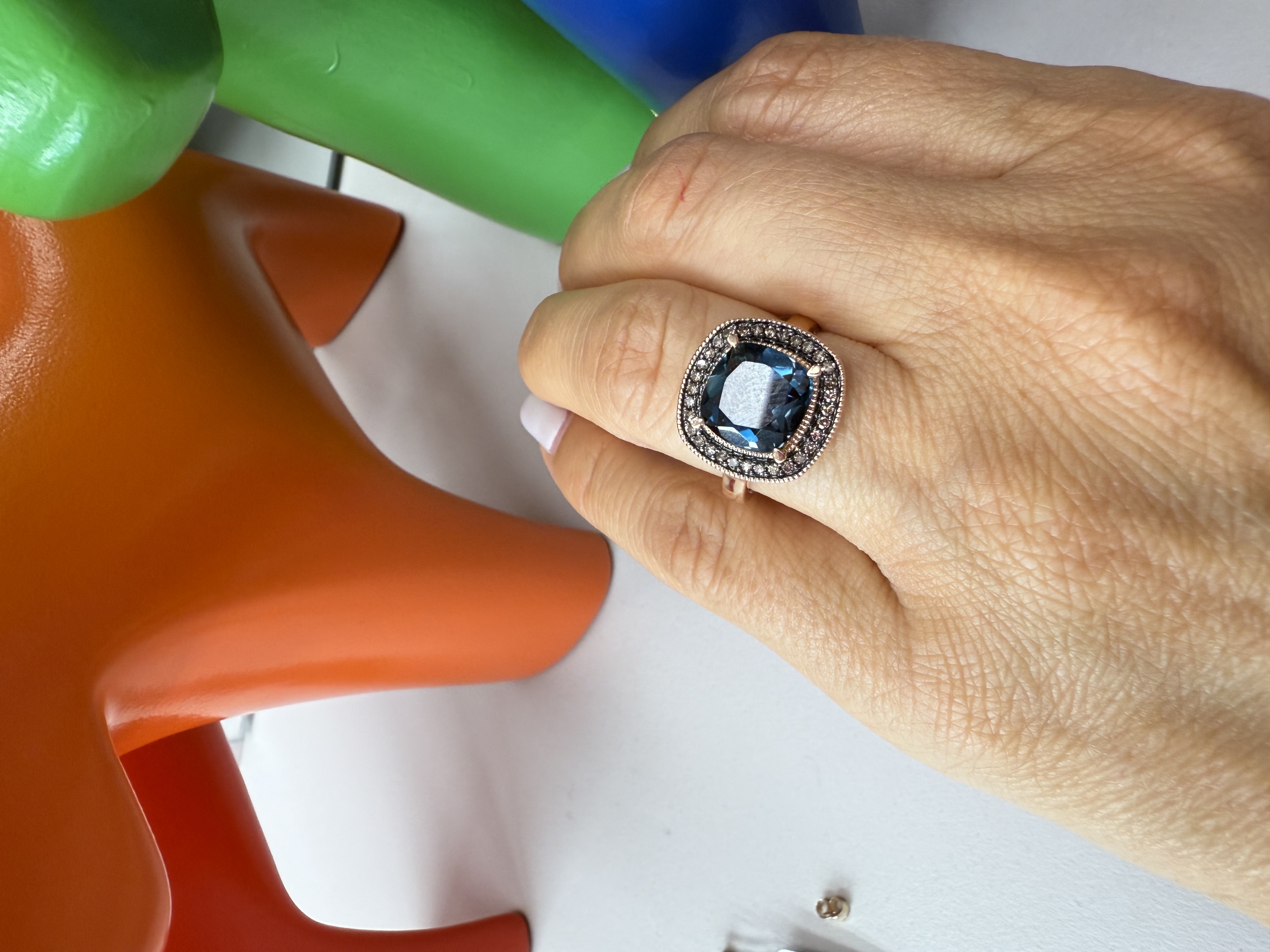 Pierścionek LONDON BLUE TOPAZ z Diamentami