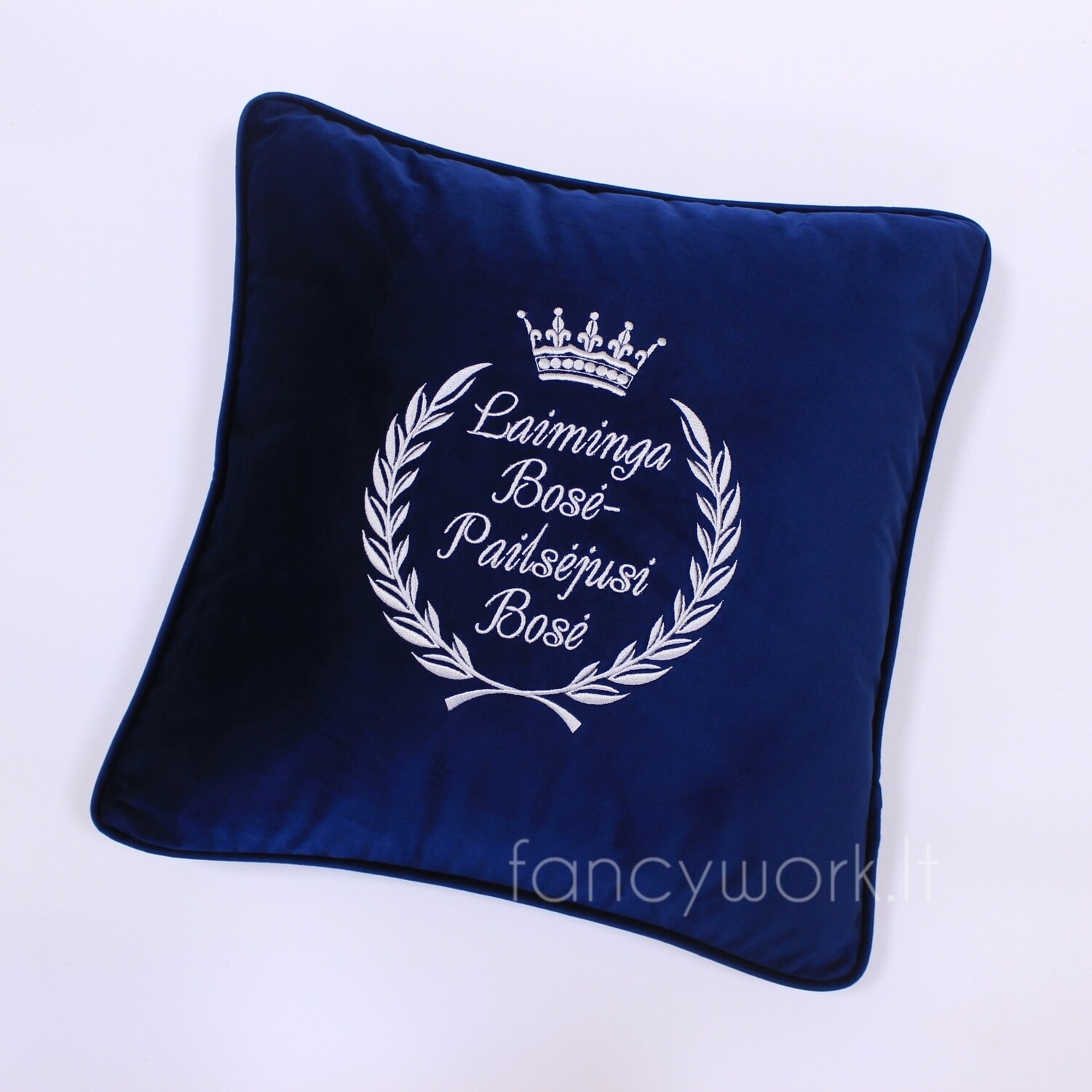 Siuvinėta pagalvėlė "Bosas"