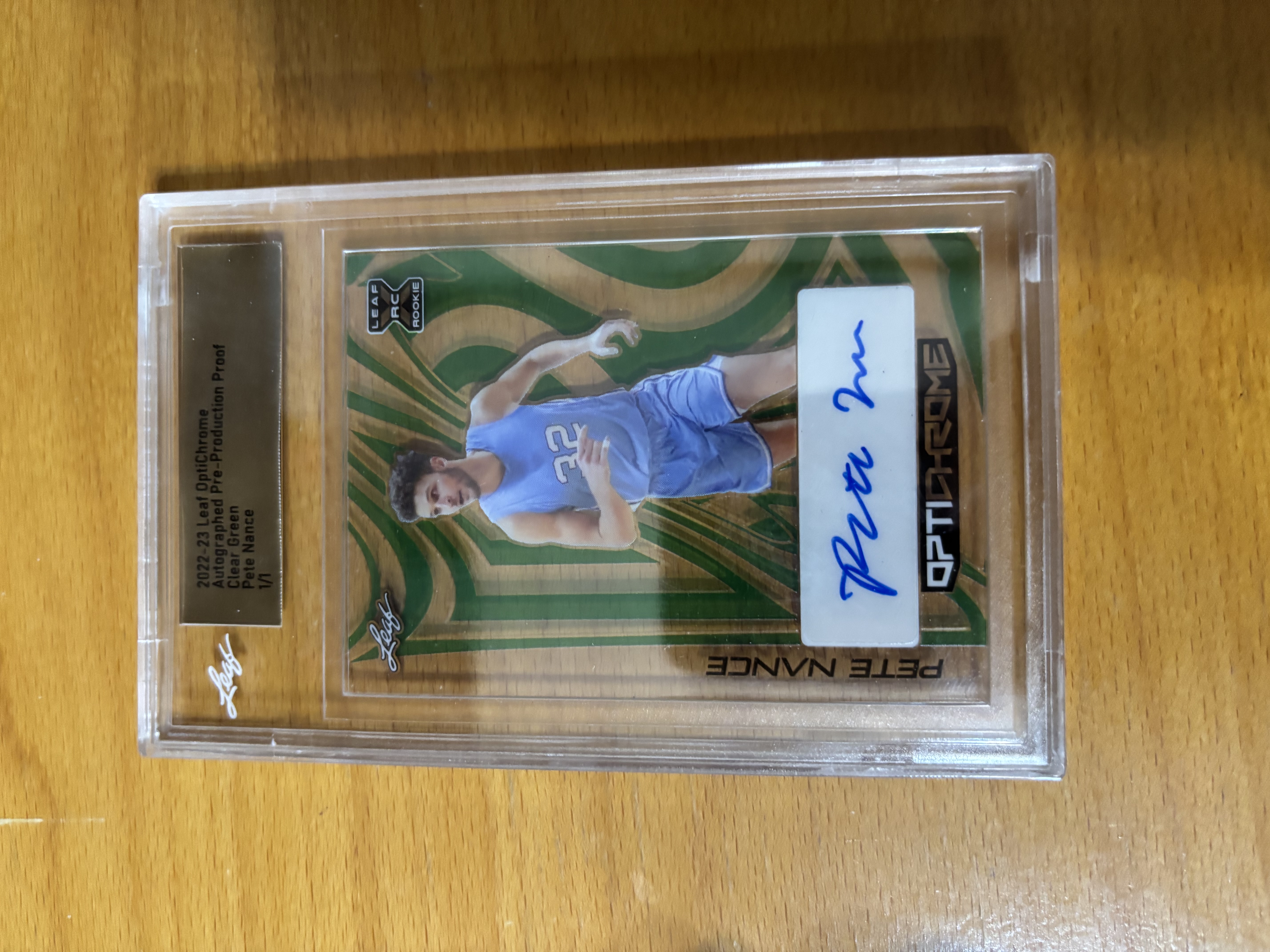 Pete Maravich Autographed Trading Card