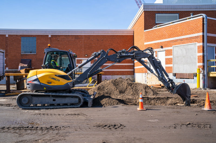 Mecalac 10Mcr pelle a chenilles 10 tonnes