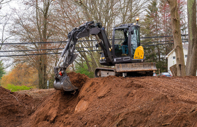 Mecalac 6Mcr pelle a chenilles 6 tonnes