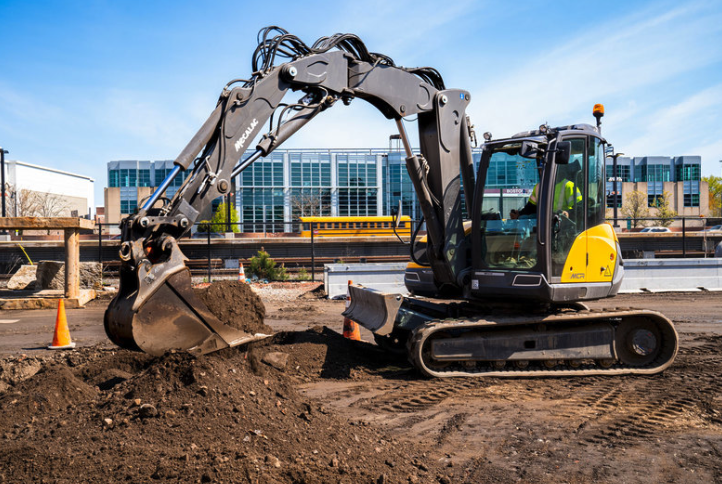 Mecalac 8Mcr pelle a chenilles 8 tonnes