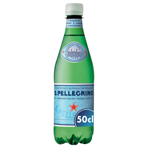 Agua mineral natural con gas S.Pellegrino