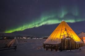 Auroras boreales desde campamento Sami