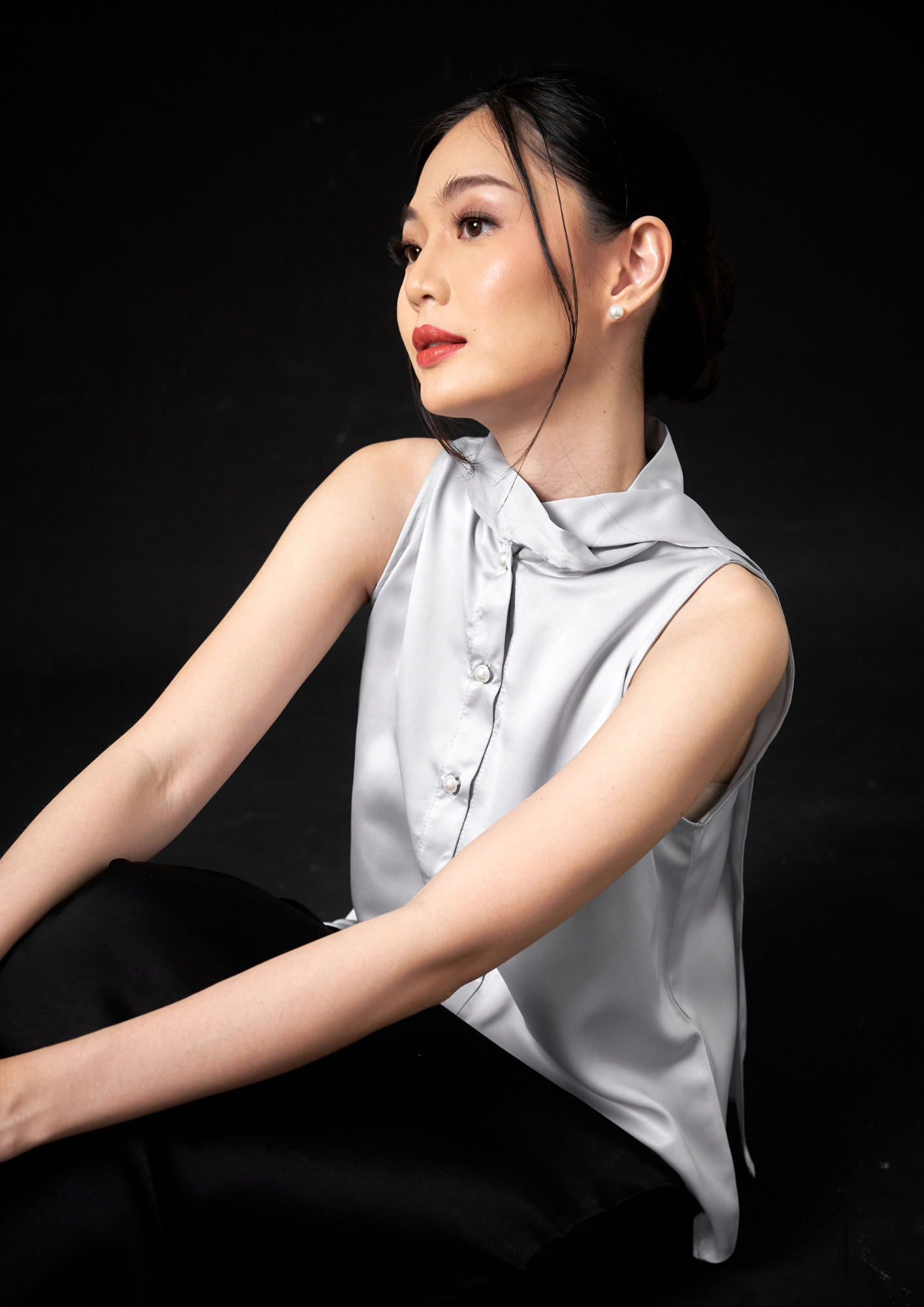 Elsa Sleeveless Pearl button Shirt