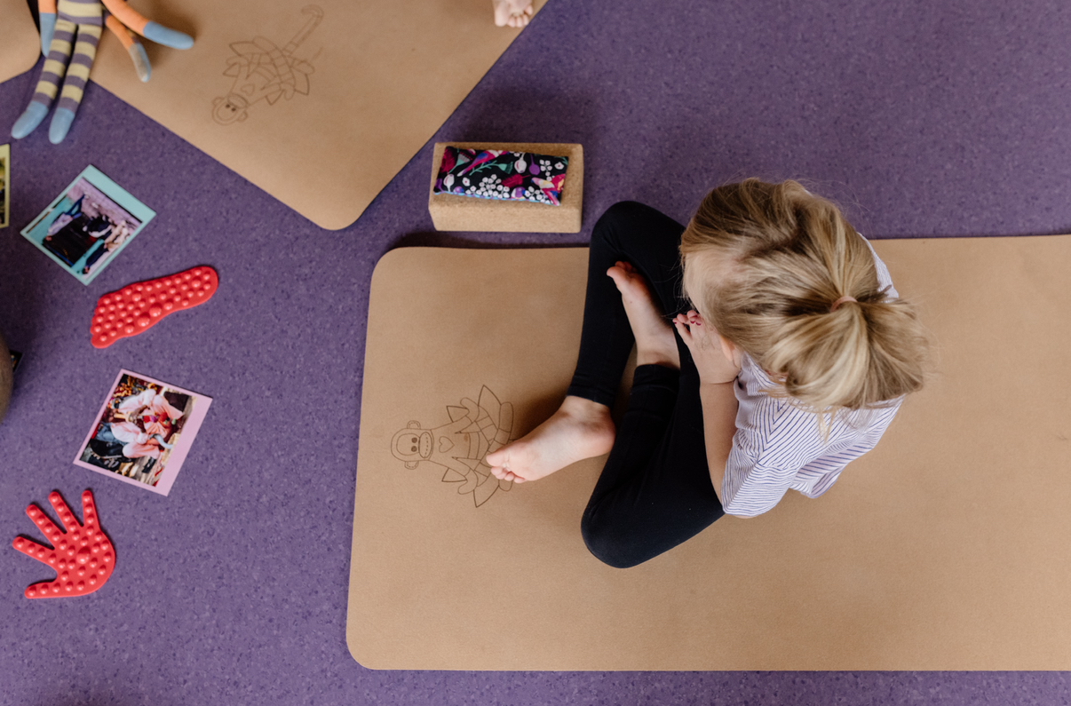 Schul-Paket: 10 Kinderyogamatten + 1 Lehrermatte